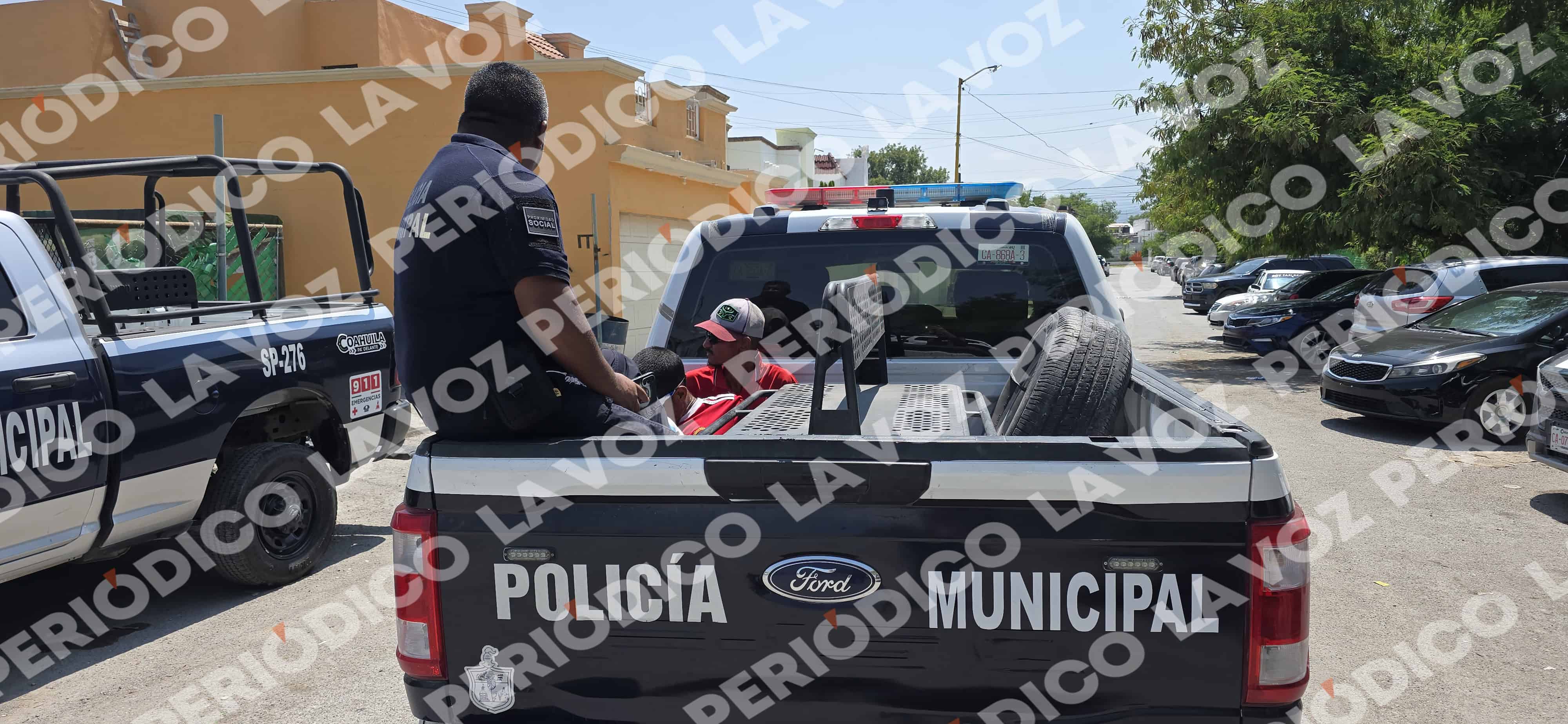 Polic&iacute;a Municipal detiene a dos por consumo de drogas en la v&iacute;a p&uacute;blica