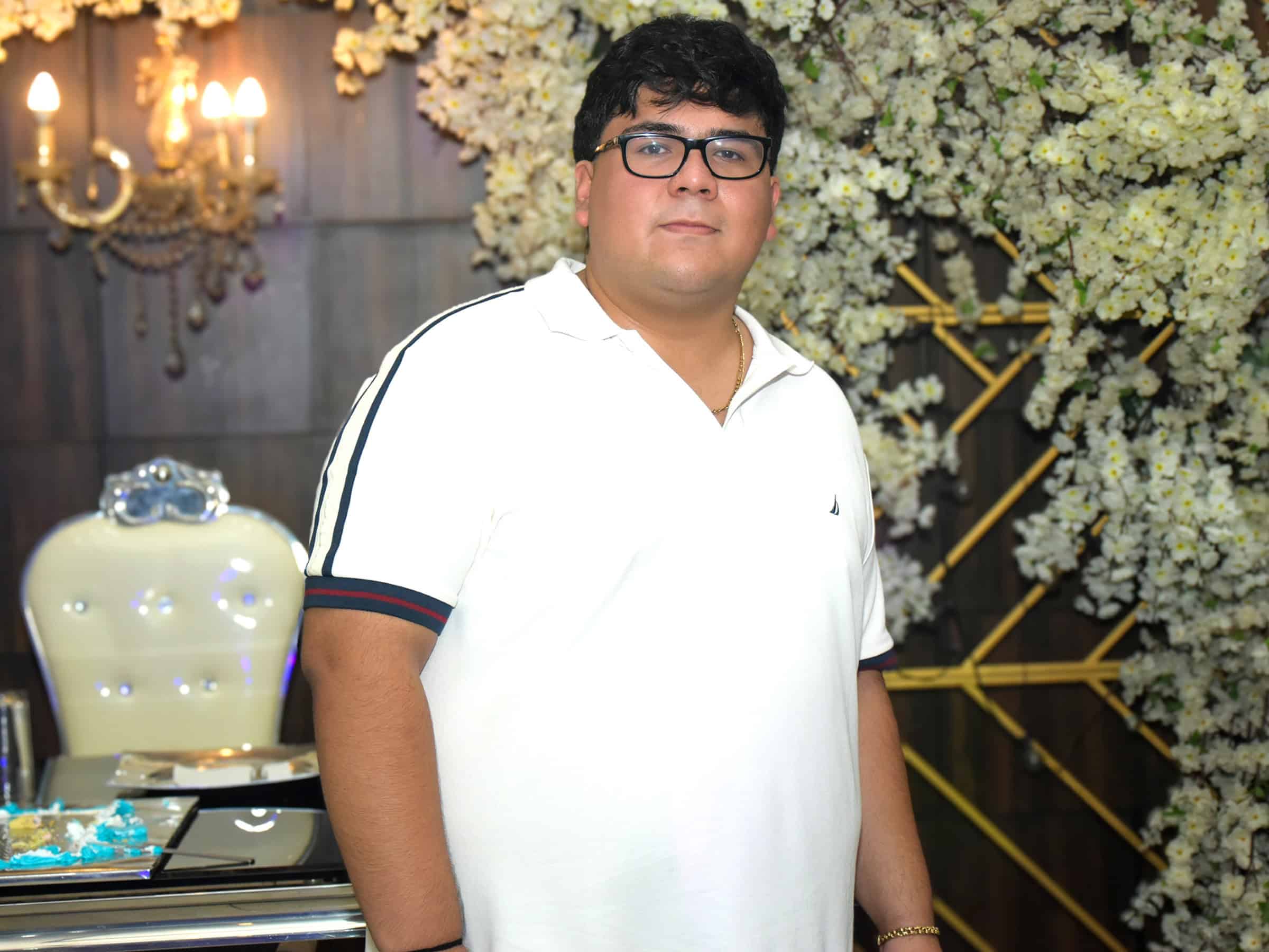 Enrique Aguilar Bustos celebra su cumplea&ntilde;os n&uacute;mero 18
