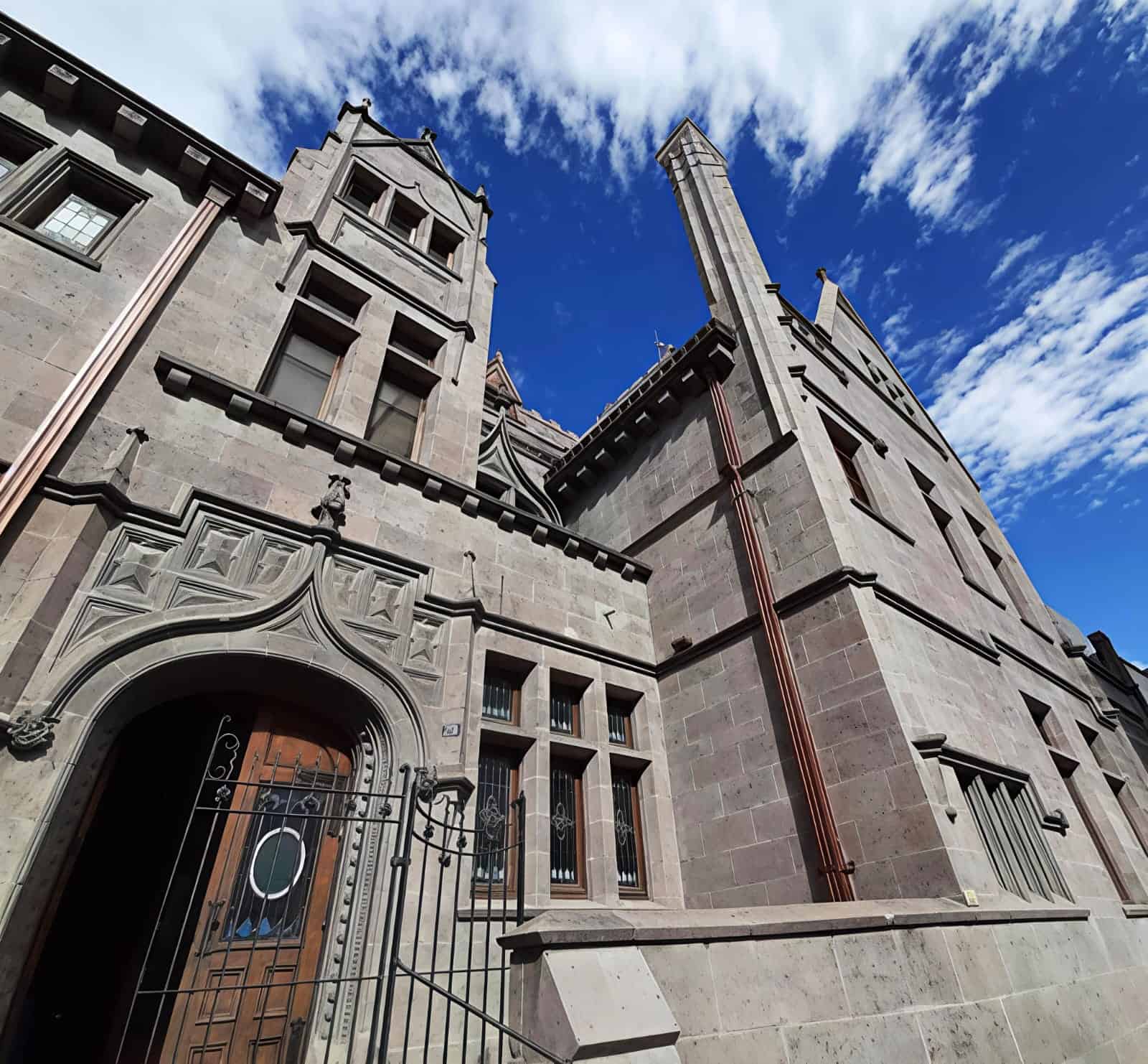 INAH revisar&aacute; Casa Purcell y Teatro Garc&iacute;a Carrillo por grabaciones