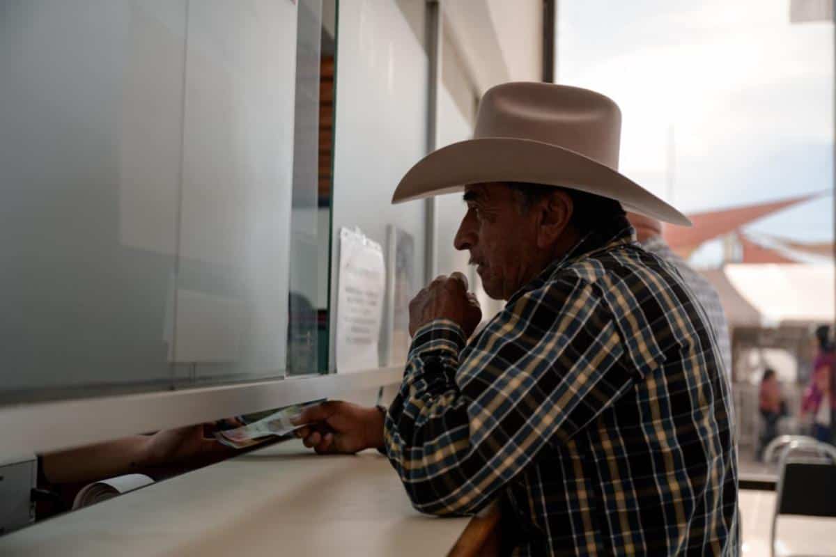 Lissette &Aacute;lvarez llama a regularizar impuestos en Saltillo: &Uacute;ltimo d&iacute;a