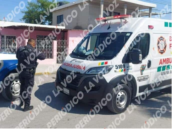 Alba&ntilde;il cae de andamio y resulta herido en Frontera