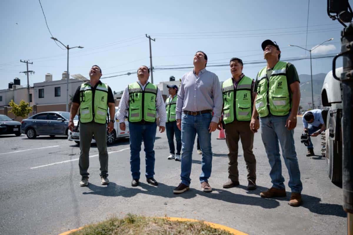 Javier Díaz González supervisa trabajos de mantenimiento en Saltillo