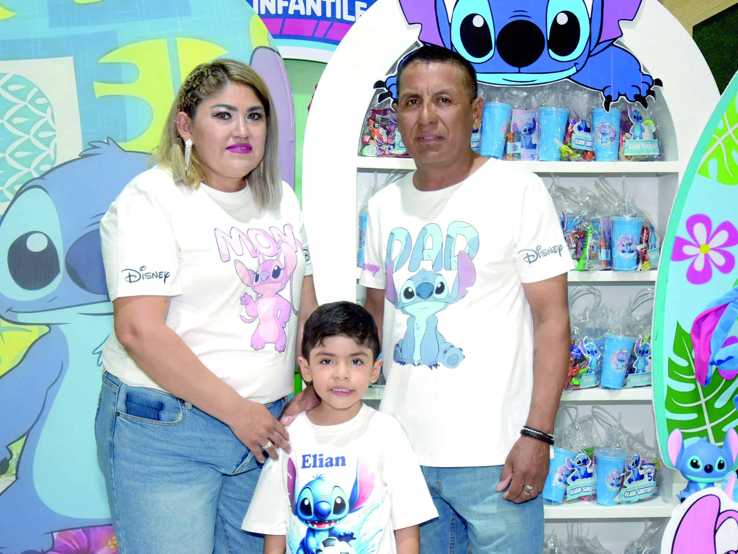 Elian Rodr&iacute;guez celebra su quinto cumplea&ntilde;os rodeado de su familia