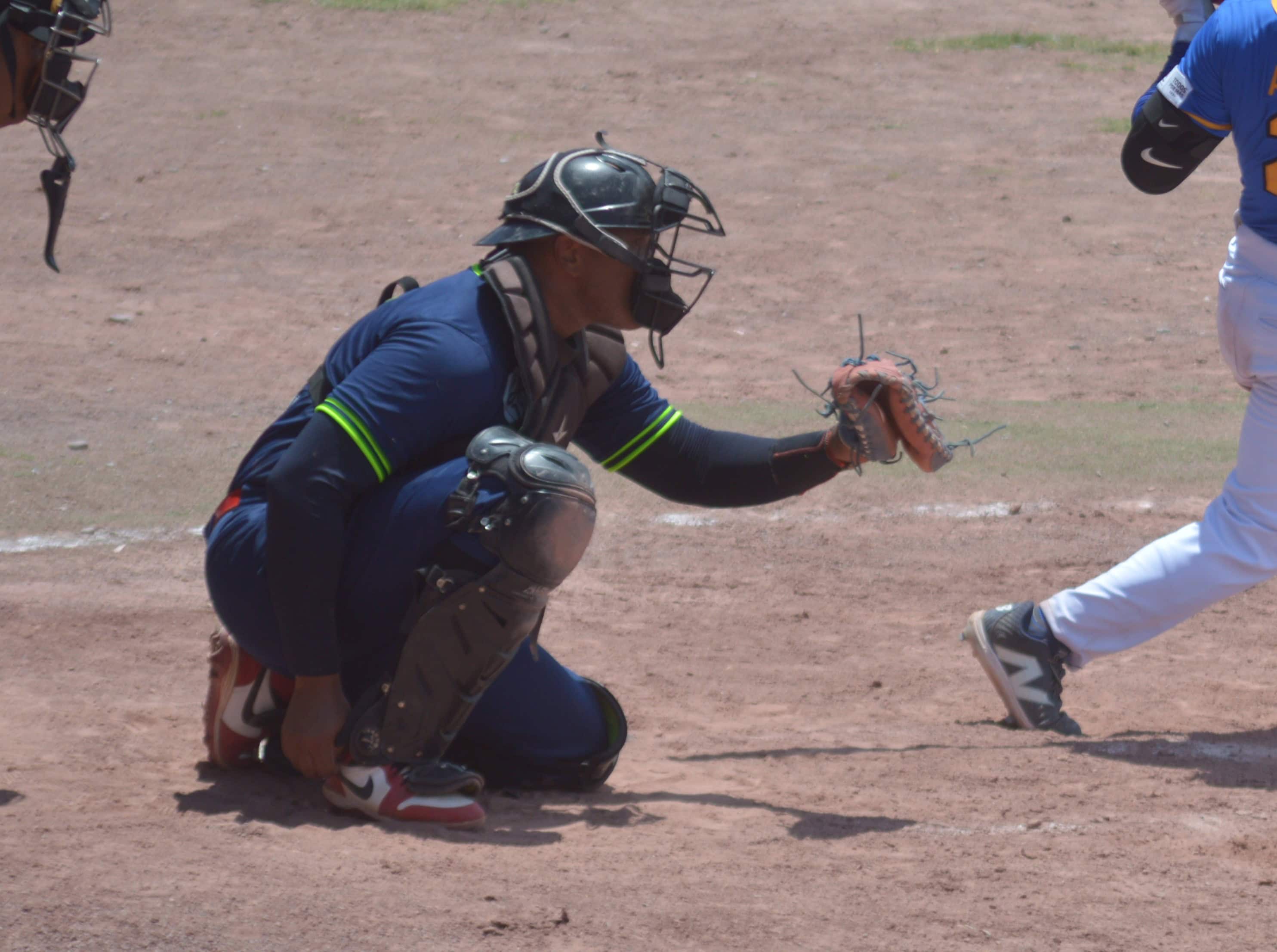 Desempate entre Halcones CEUC y Academia Bravos por el &uacute;ltimo lugar en playoffs