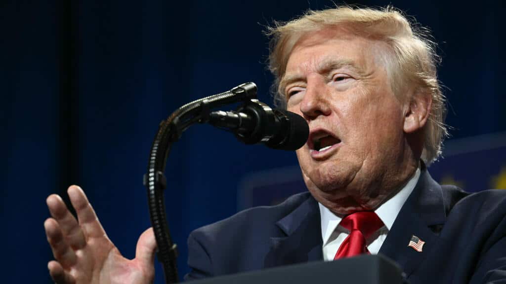 Donald Trump asegura que EE. UU. tiene municiones suficientes en medio de la pol&eacute;mica