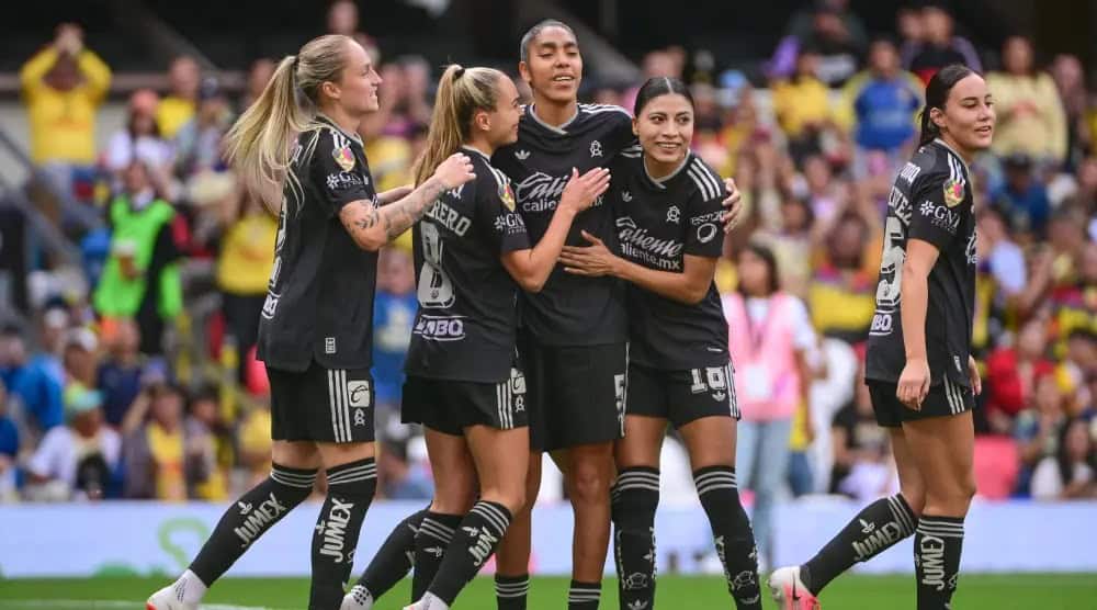 América Femenil golea 10-0 a Cruz Azul en Coapa América Femenil golea 10-0 a Cruz Azul en Coapa