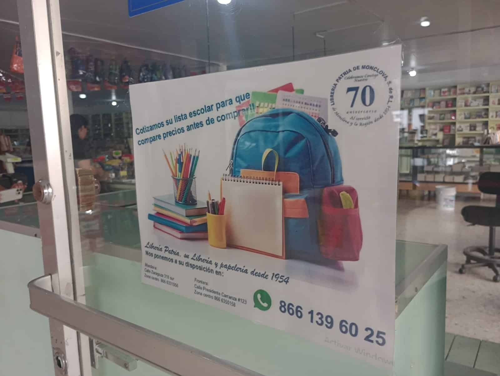 Papelería local en Coahuila implementa atención por WhatsApp para útiles escolares
