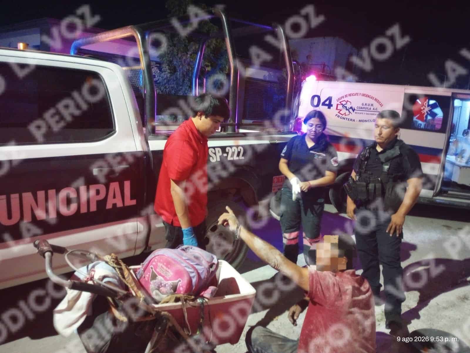 Borrachera deja a hombre dormido en la calle