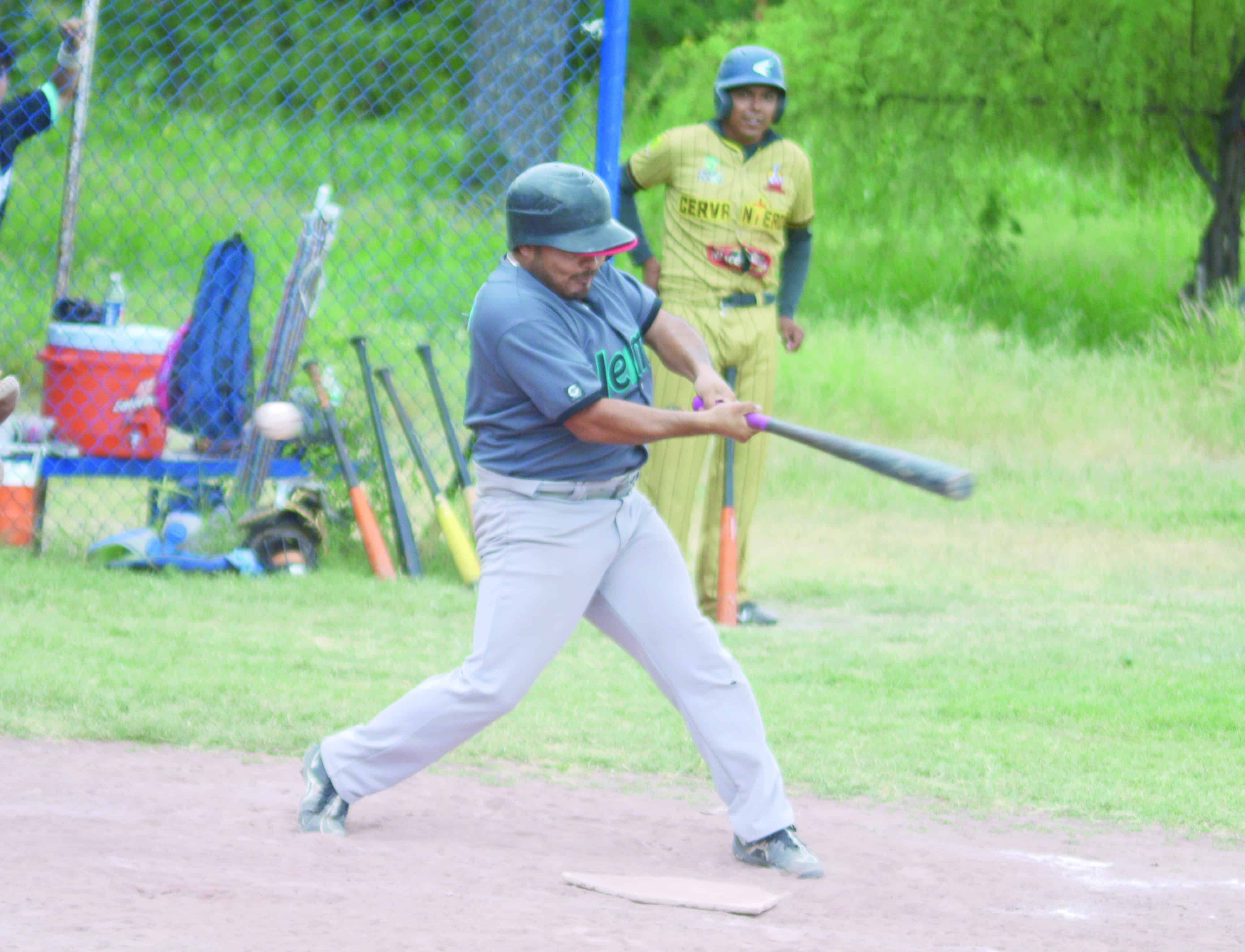 Cachorros de Monclova vencen a Yankees y se mantienen invictos