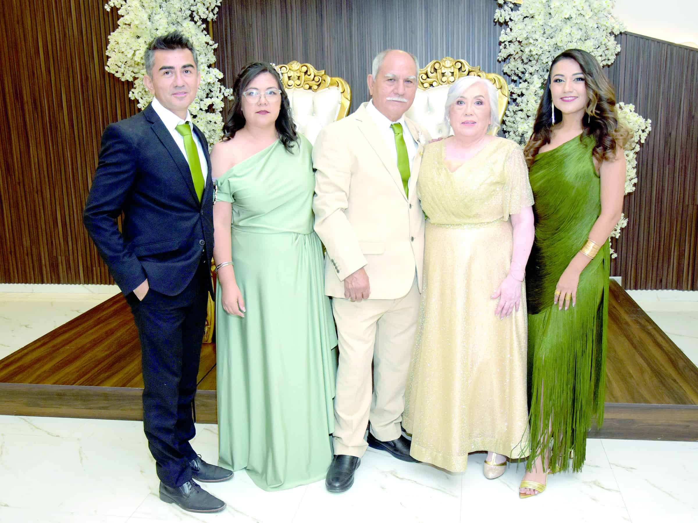 Emotiva celebraci&oacute;n del 50 aniversario de Juanita y Vicente