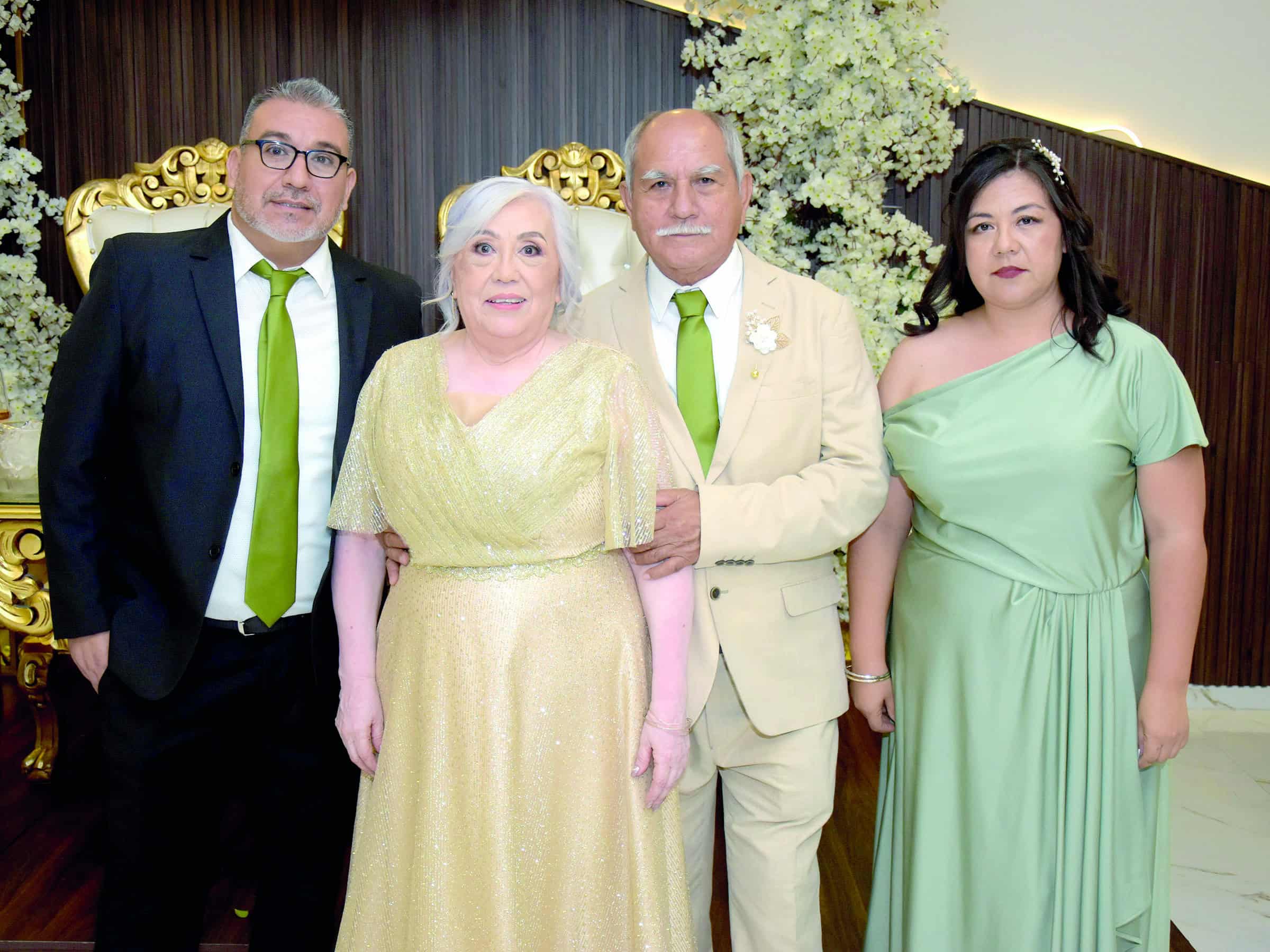 Emotiva celebraci&oacute;n del 50 aniversario de Juanita y Vicente