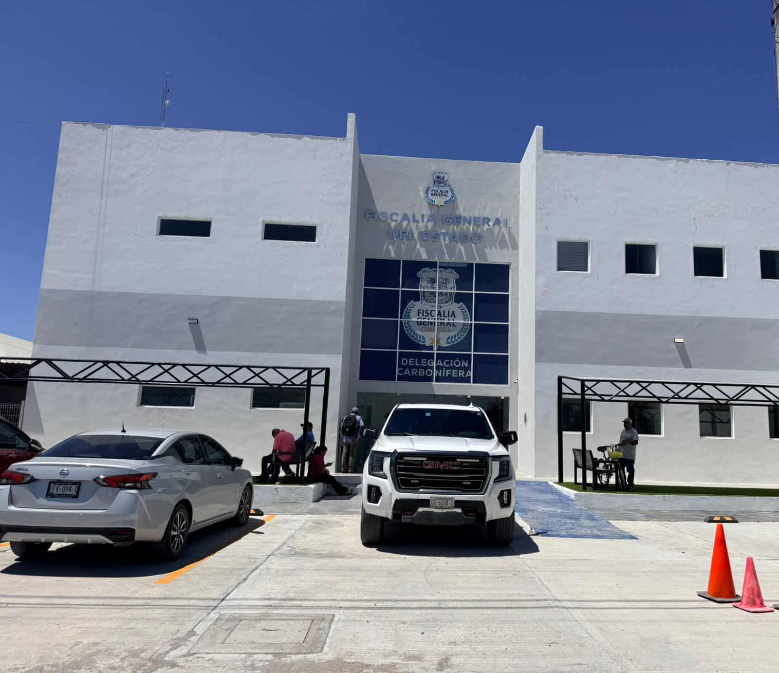Maribel N. denuncia fraude tras recibir paquete vacío en Sabinas