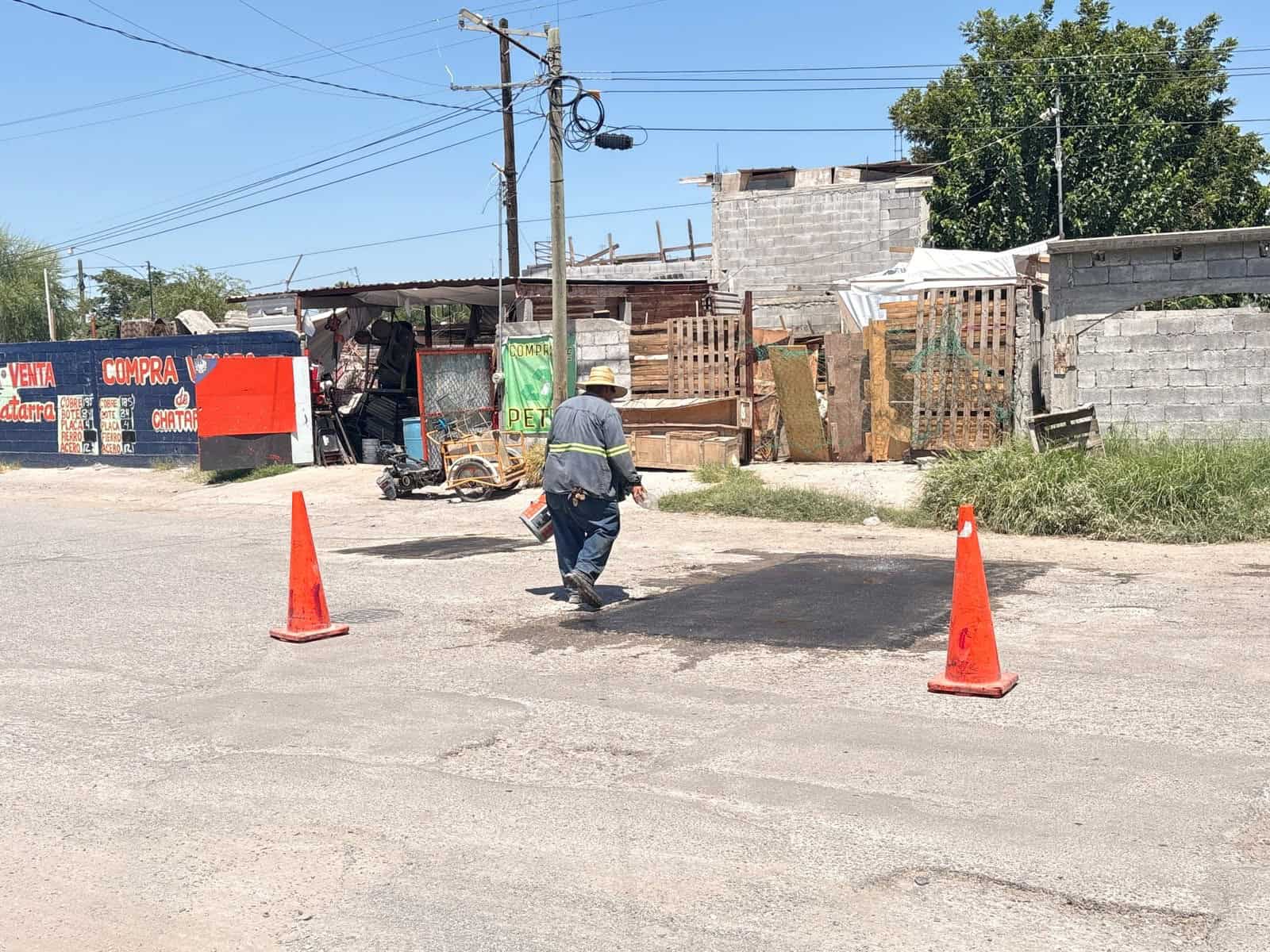 Obras p&uacute;blicas en Frontera: recarpeteo de calle Caoba avanza
