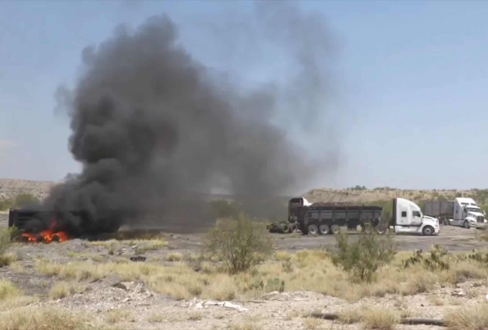 Incendio de tr&aacute;iler causa da&ntilde;os totales en Nueva Rosita