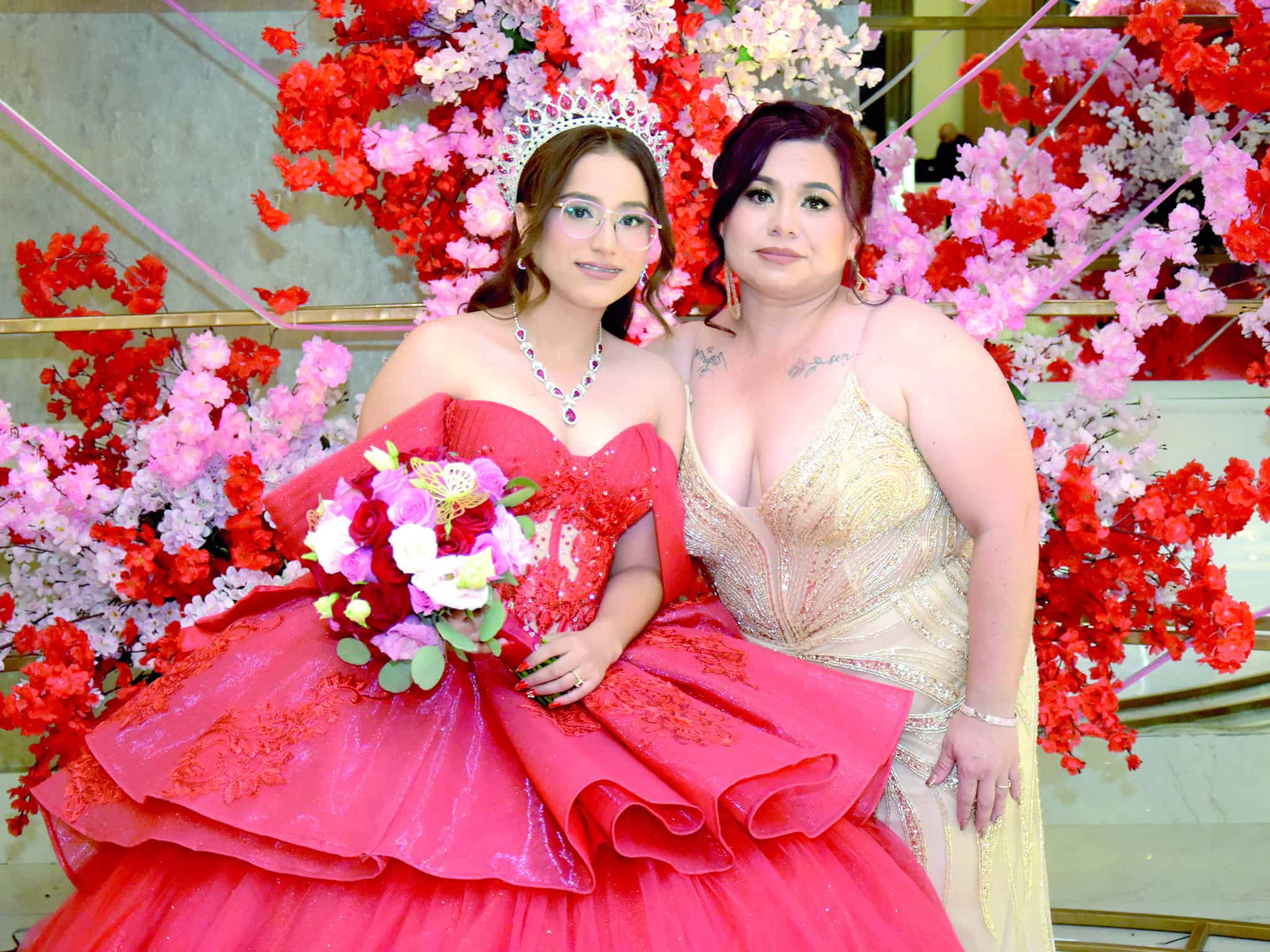 Emoci&oacute;n y alegr&iacute;a en la celebraci&oacute;n de XV a&ntilde;os de Fernanda Nicole