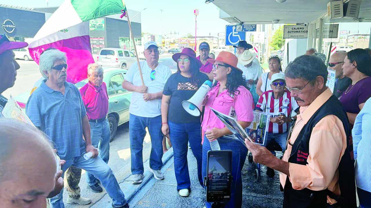 Mario Garza P&eacute;rez critica el uso de adultos mayores en protestas en Monclova