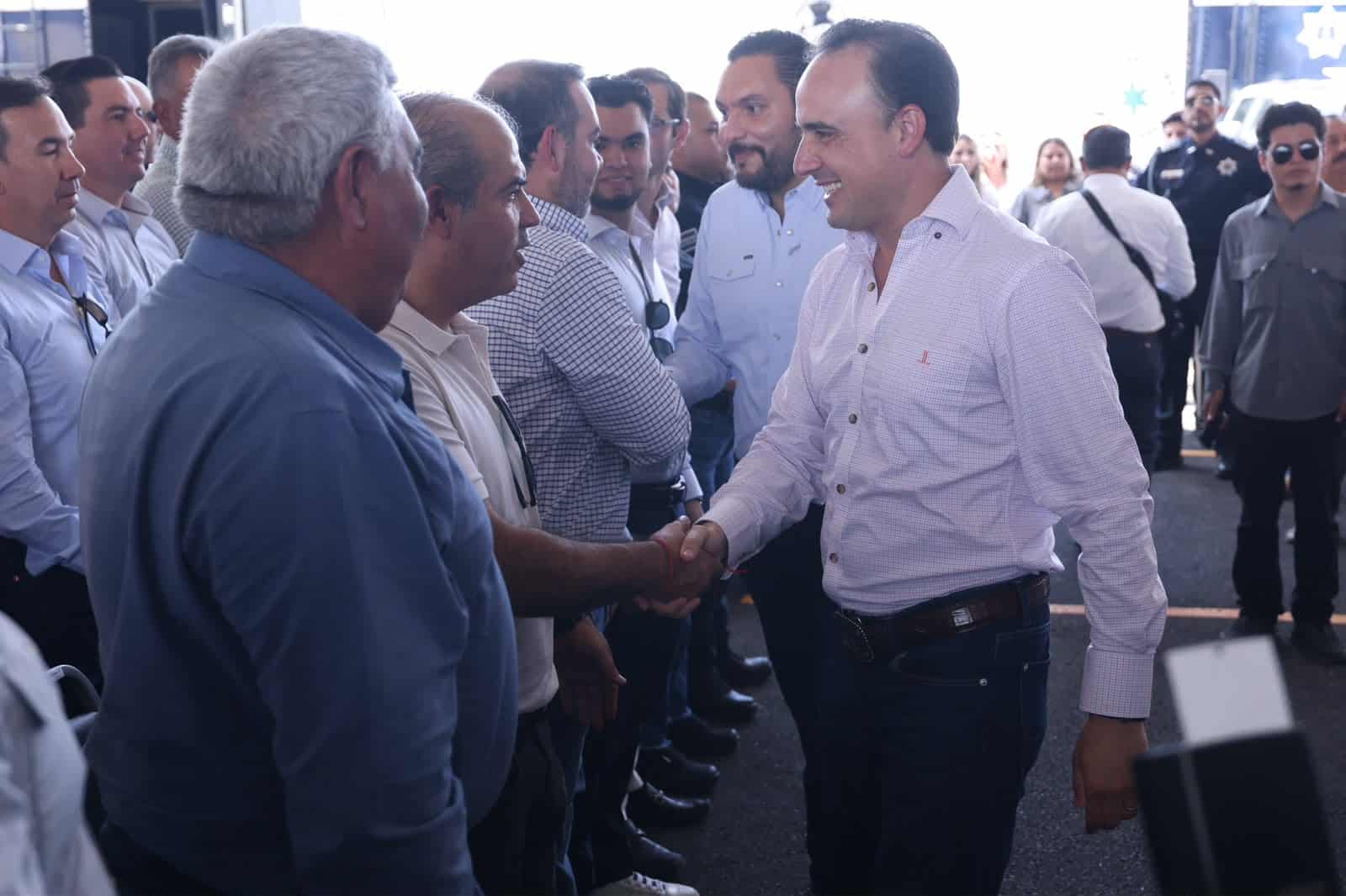 Manolo Jim&eacute;nez entrega Centro Integral de Seguridad