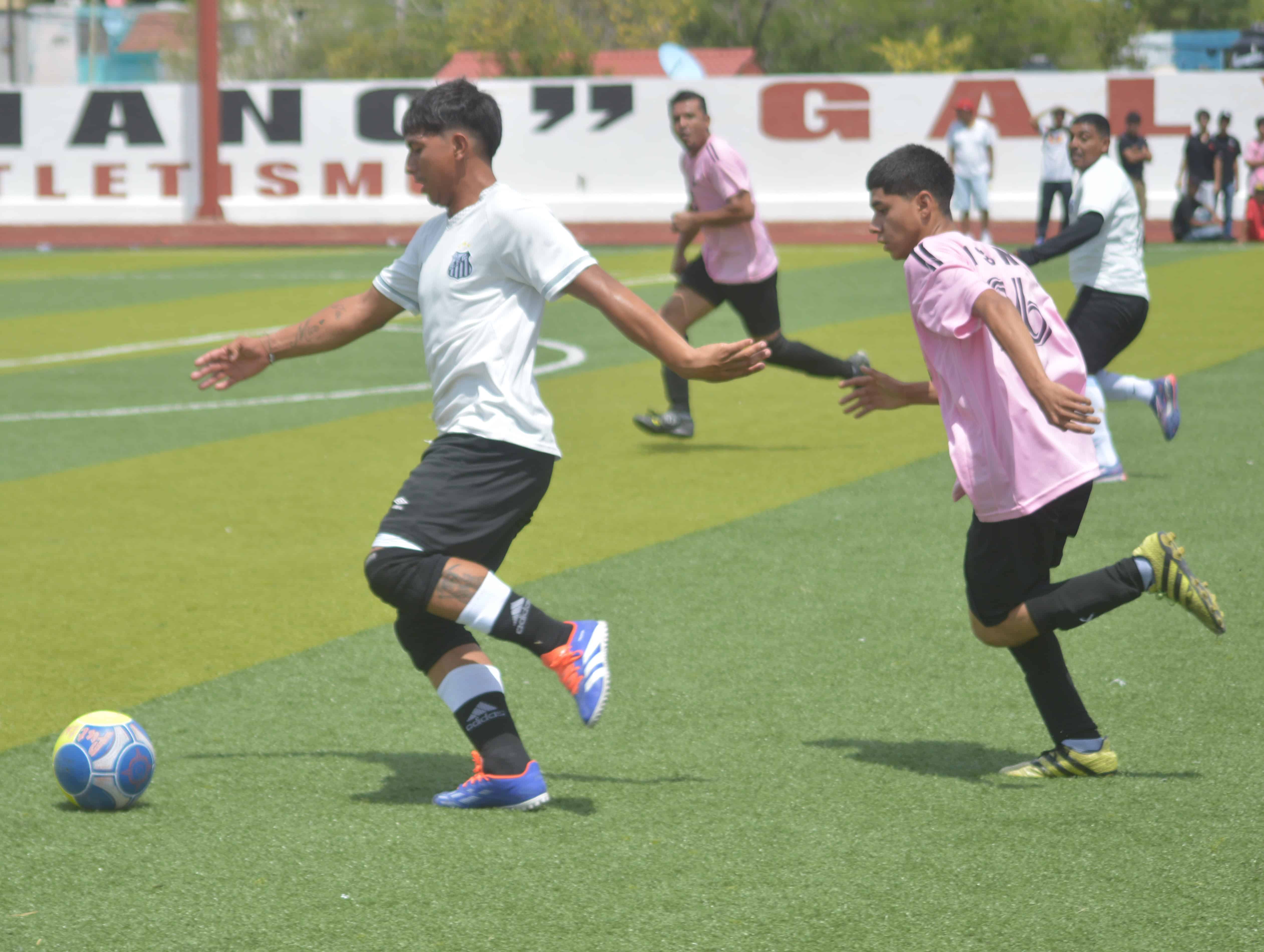 Santos ATF se corona campe&oacute;n de Primera B en Frontera: 4-1 sobre &Aacute;ngeles