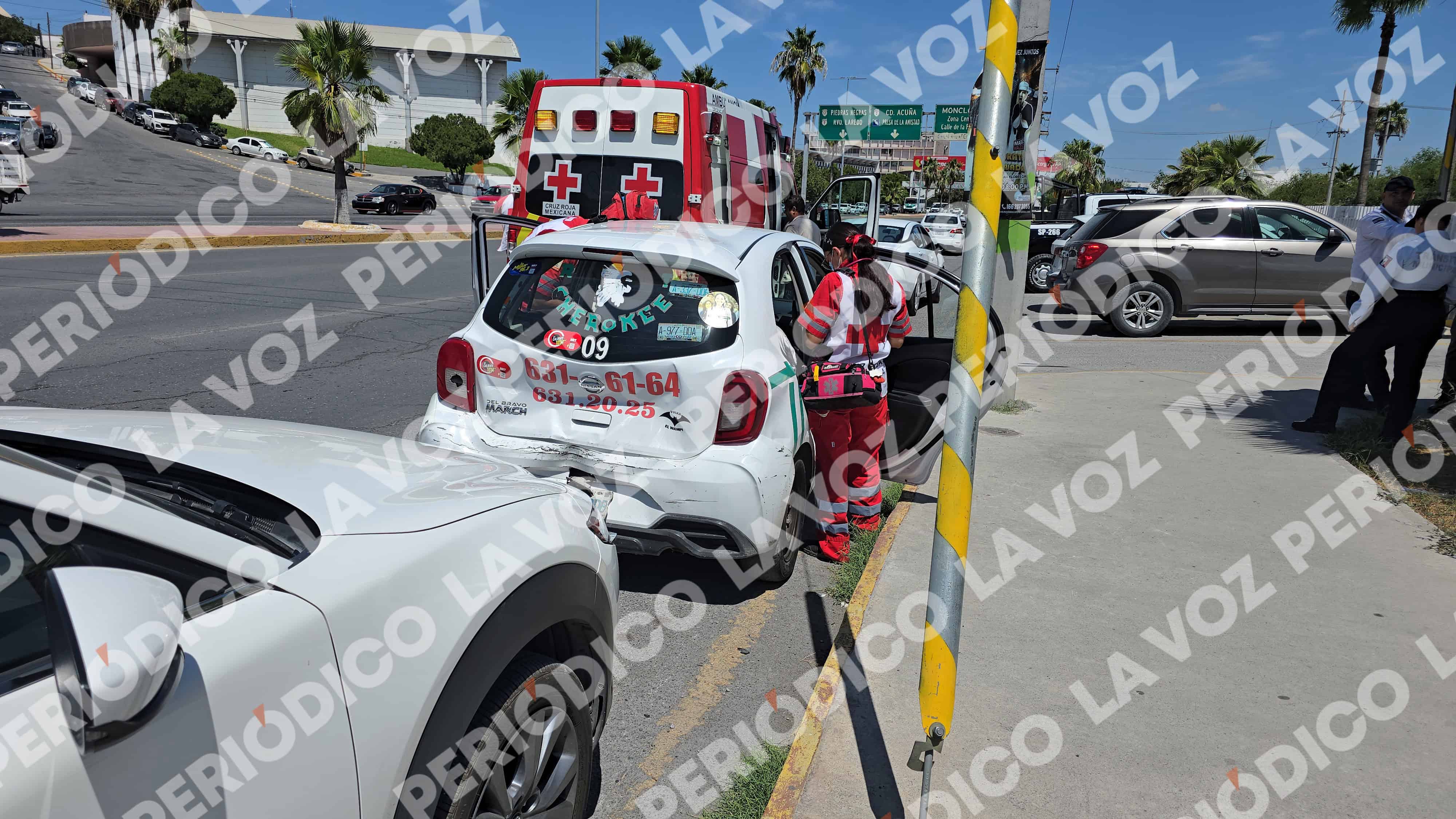 Colisi&oacute;n en bulevar Harold R. Pape causa da&ntilde;os y lesiones