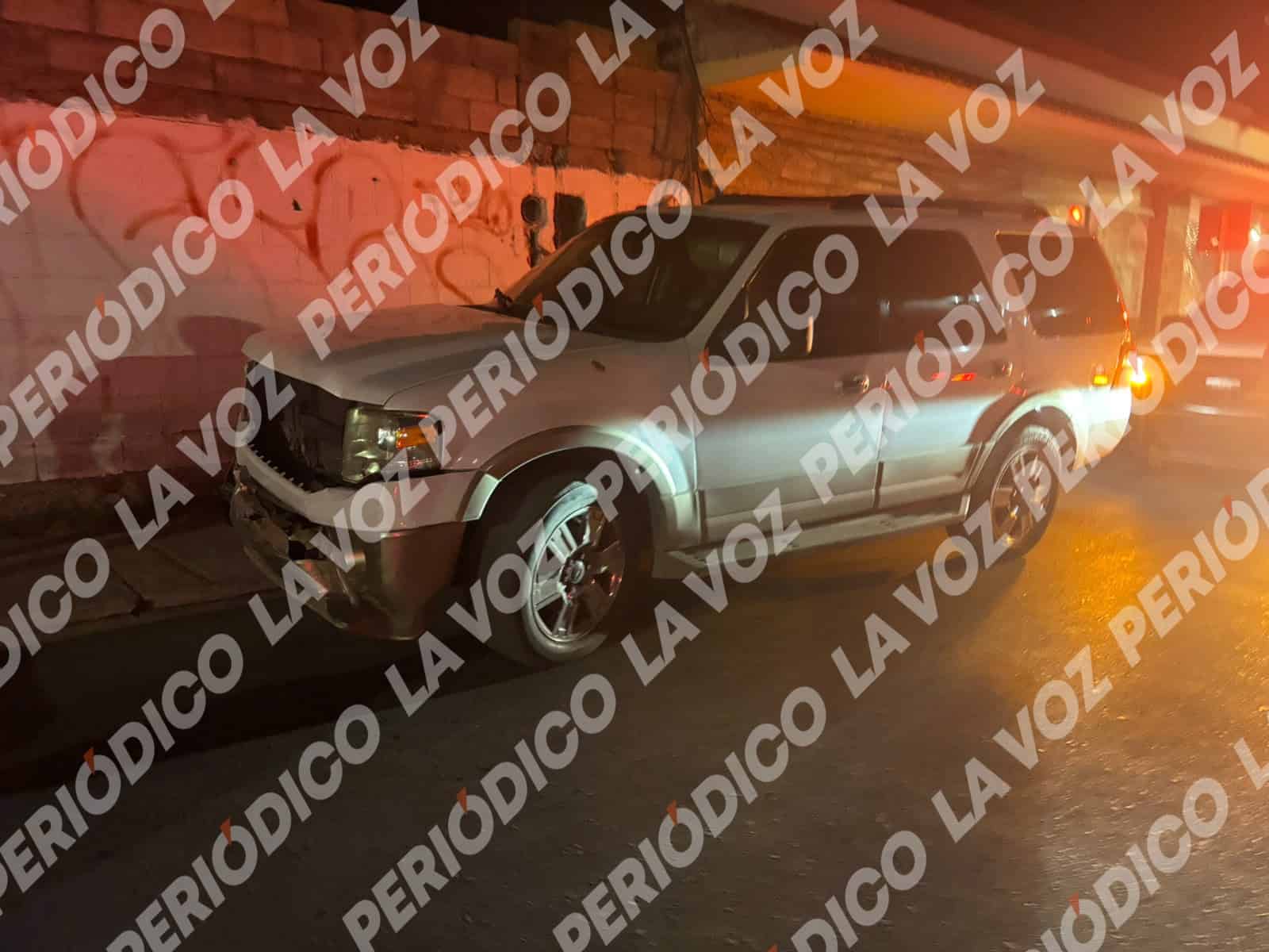 Mujer provoca accidente en Monclova: da&ntilde;os materiales