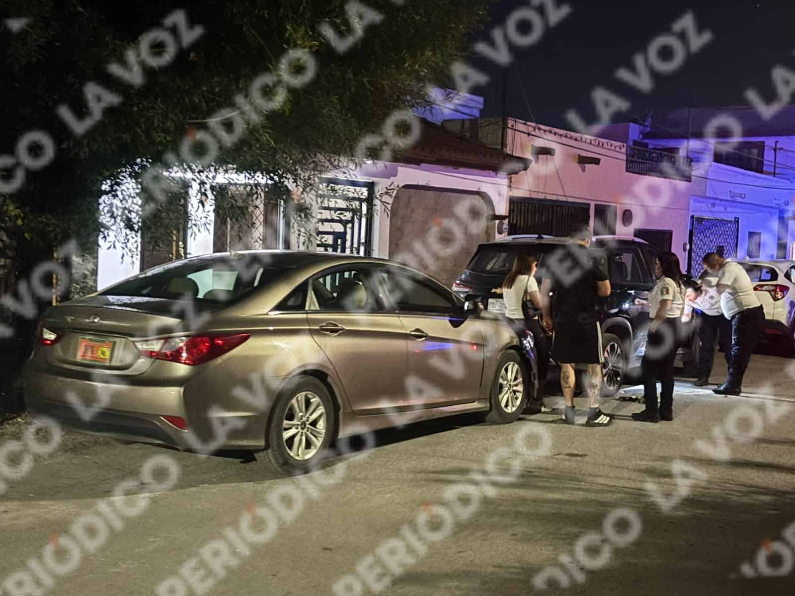 Un conductor escapa tras chocar dos veh&iacute;culos en Monclova