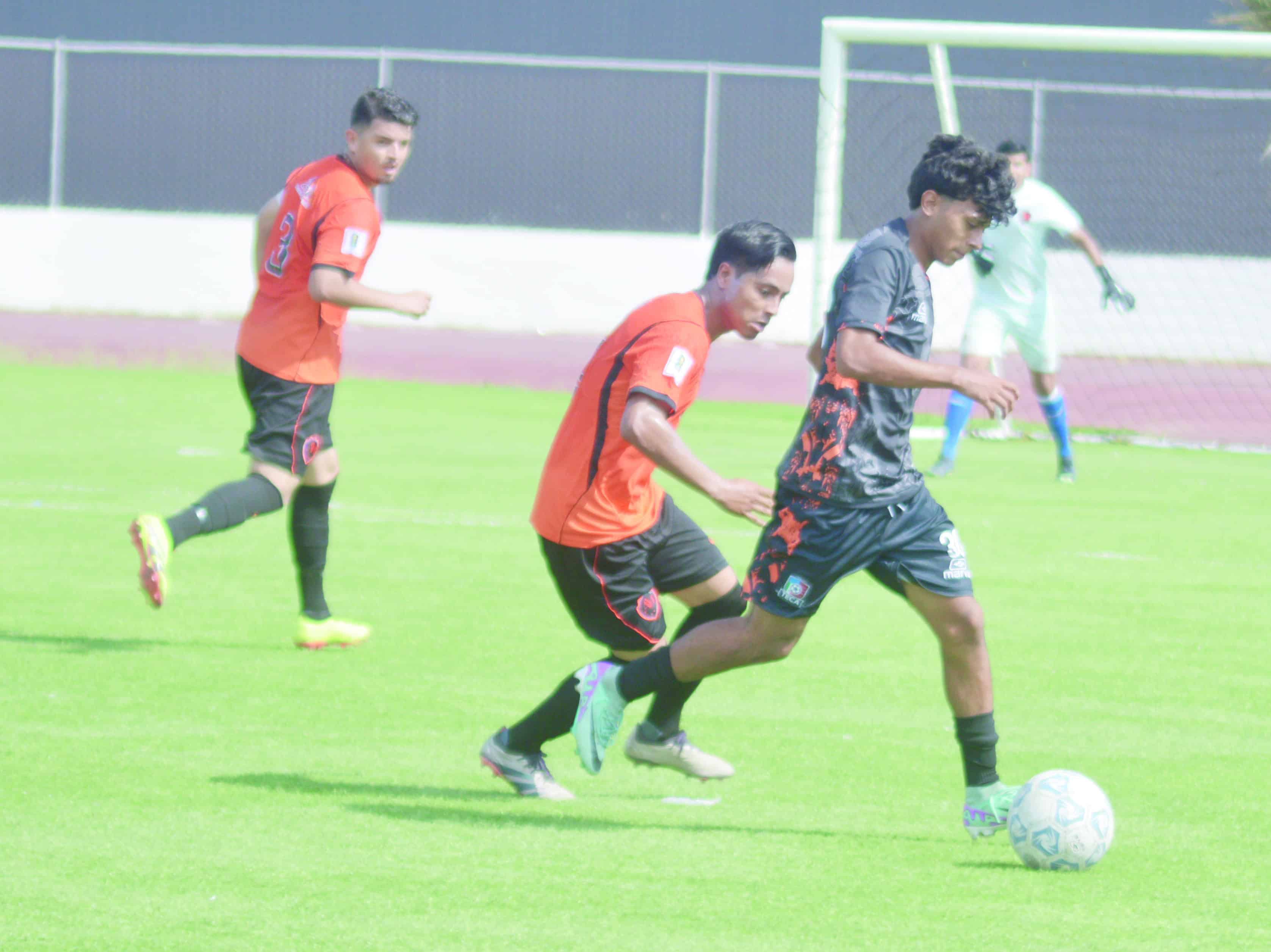 Monclova reanuda el f&uacute;tbol tras suspensi&oacute;n por violencia en canchas