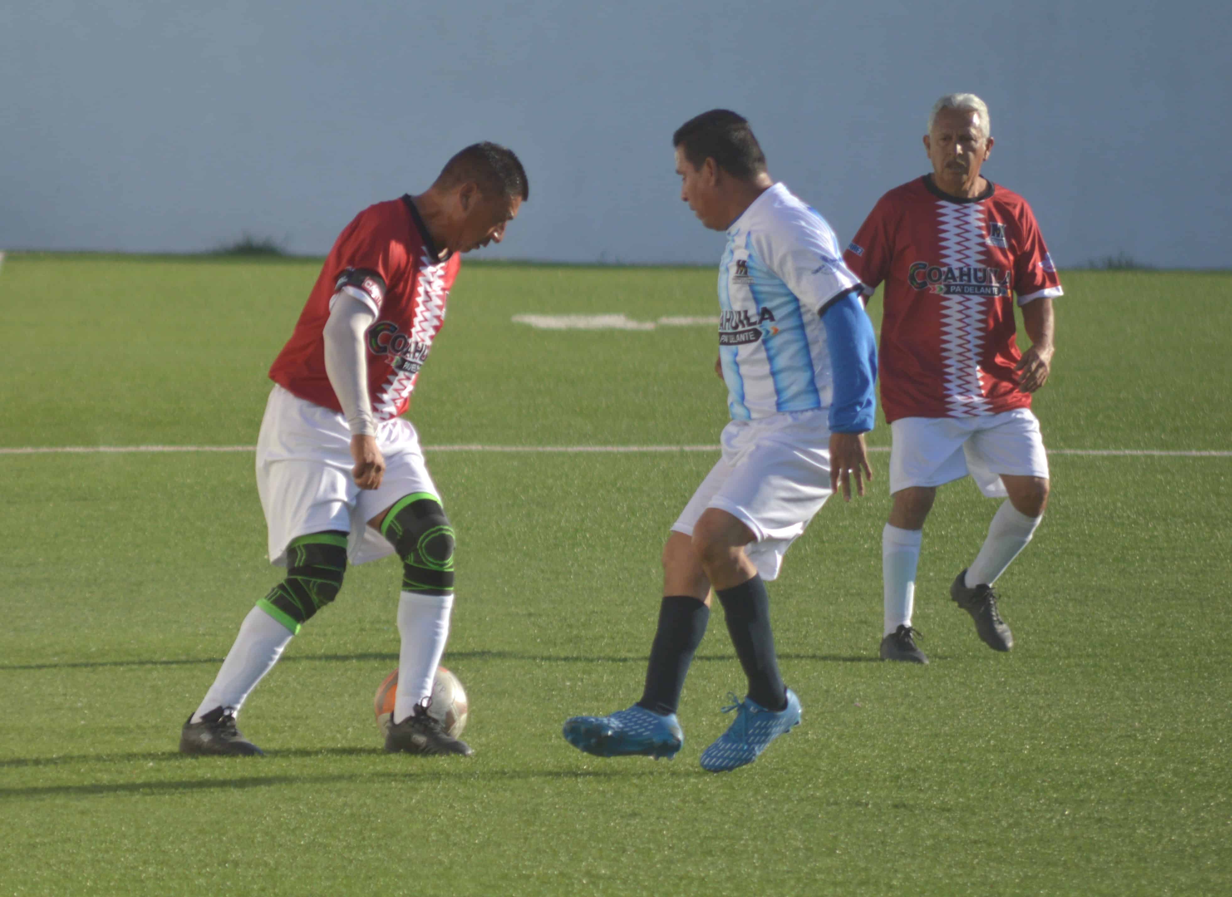 Colonia Borja vence 4-2 a Polonia en la Liga de F&uacute;tbol Master-Oro-Platino