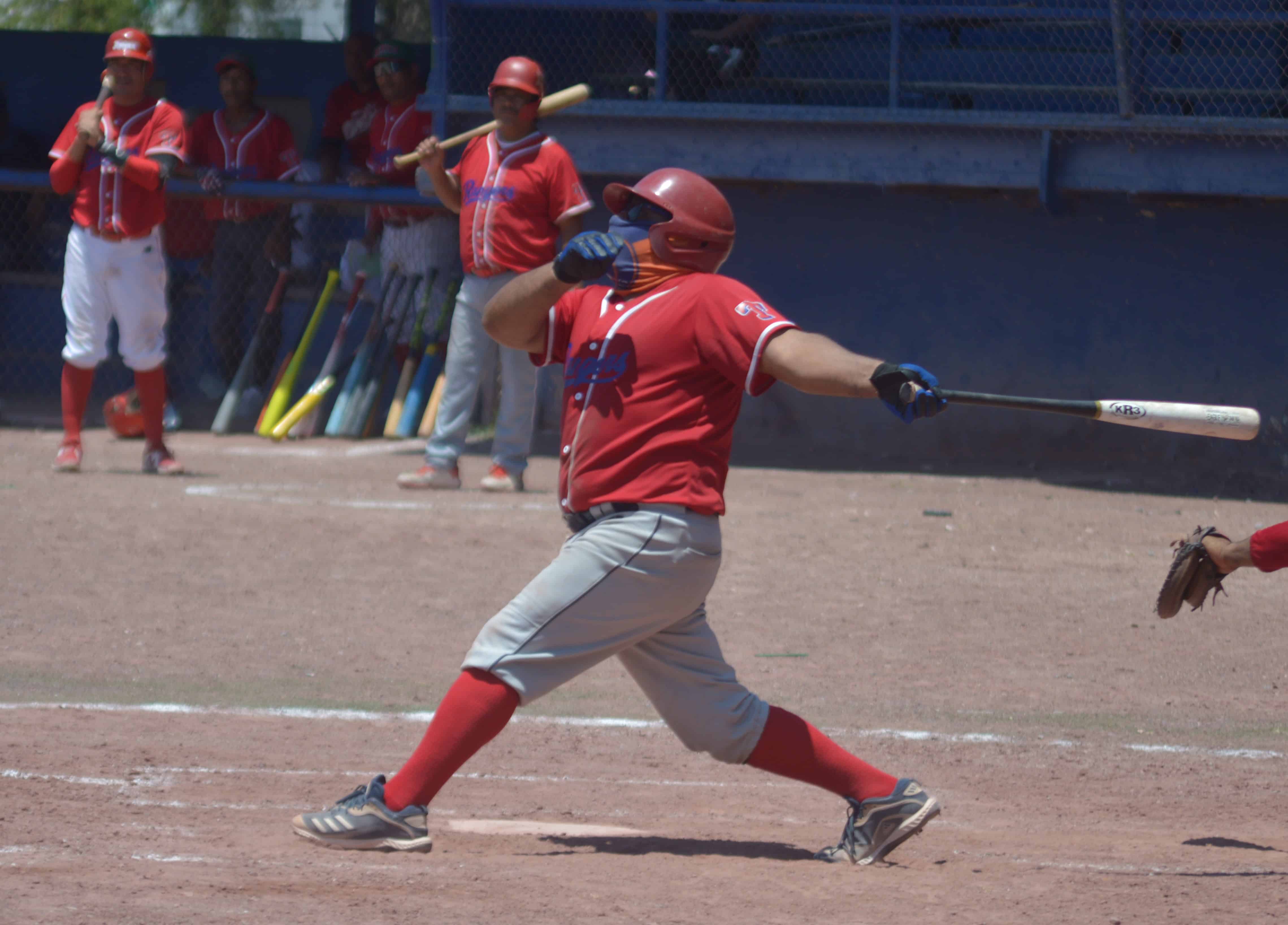 Béisbol benéfico: equipos locales apoyan a familia Mena en evento especial Béisbol benéfico: equipos locales apoyan a familia Mena en evento especial