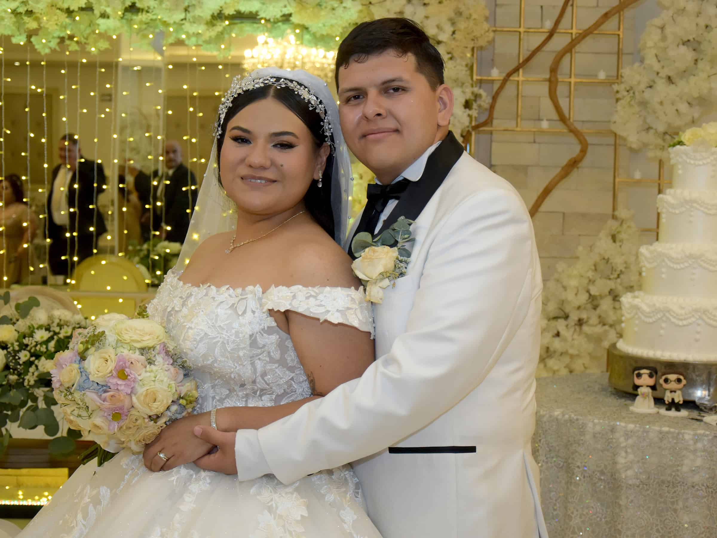 Emotiva ceremonia matrimonial de Evelyn Sol&iacute;s y Daniel &Aacute;brego en Santa Ana