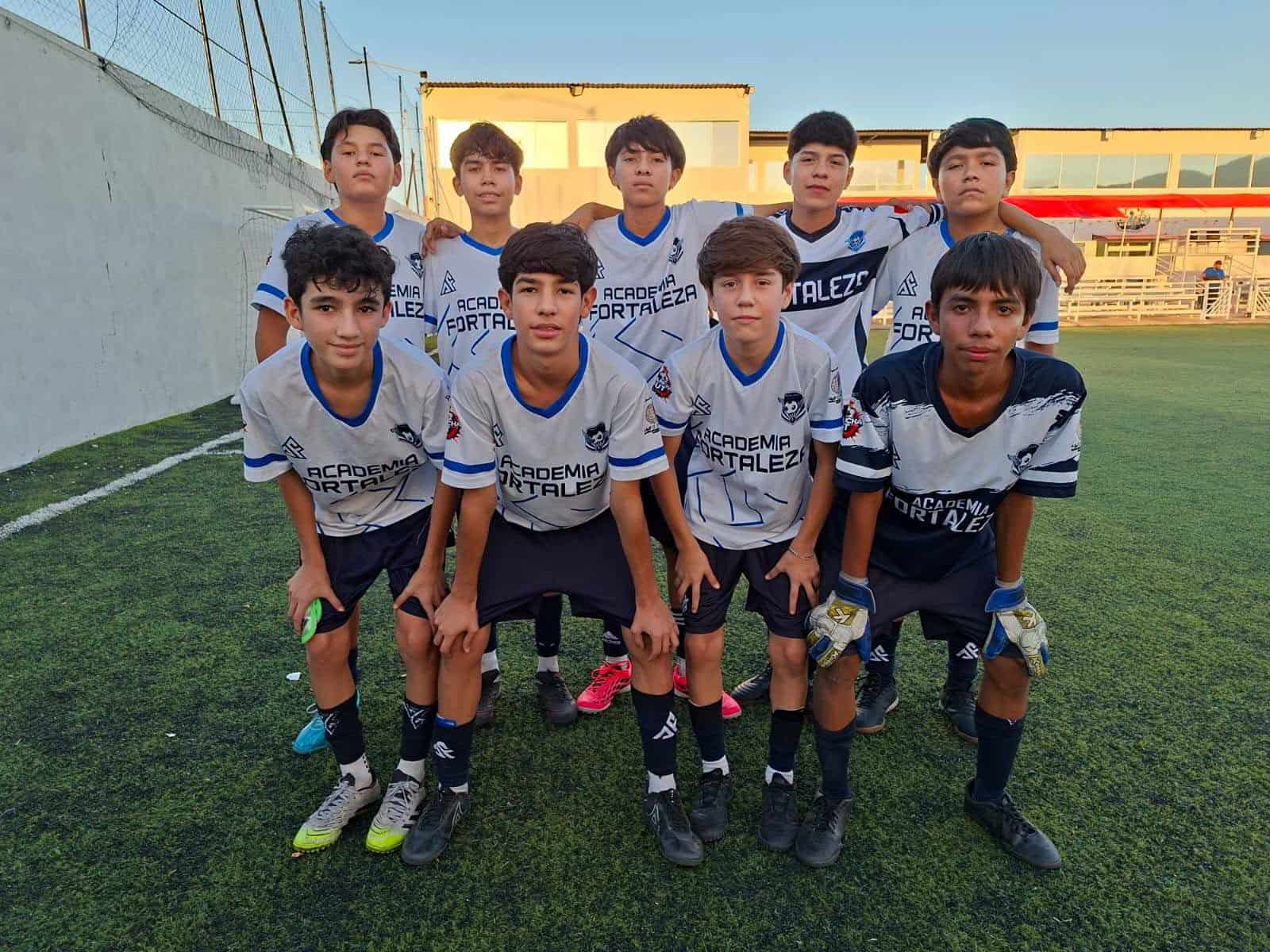 Academia Fortaleza se impone 3-2 a Gallos Dorados en partido juvenil