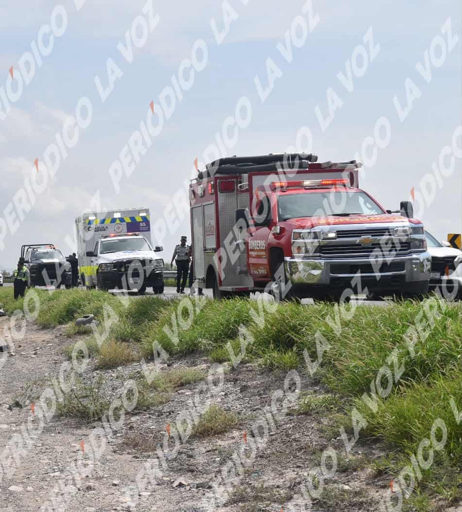 Cuatro lesionados tras volcadura en carretera 57: Escobedo