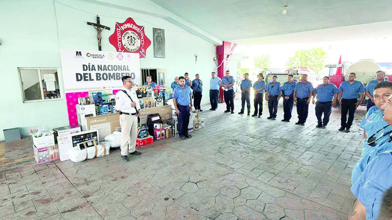 Bomberos celebran su d&iacute;a con &eacute;nfasis en la capacitaci&oacute;n y profesionalizaci&oacute;n