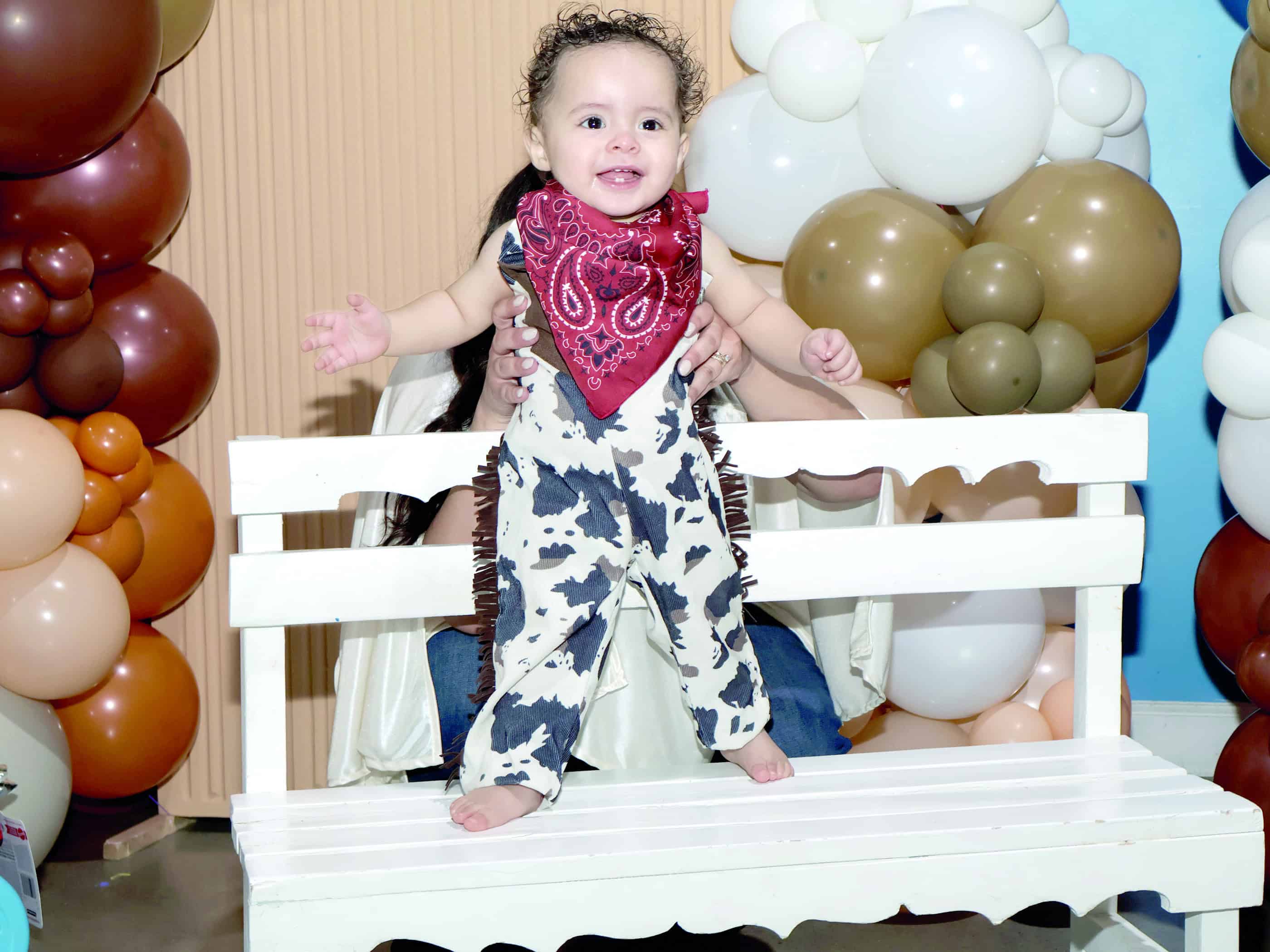 &Oacute;scar Javier Aranda celebra su primer cumplea&ntilde;os