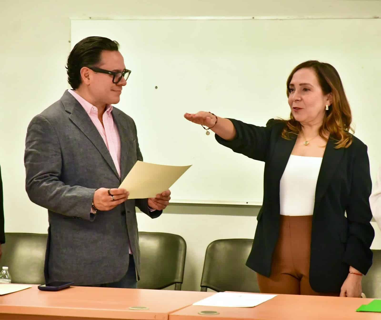 Glenda Su&aacute;rez asume direcci&oacute;n del Conalep