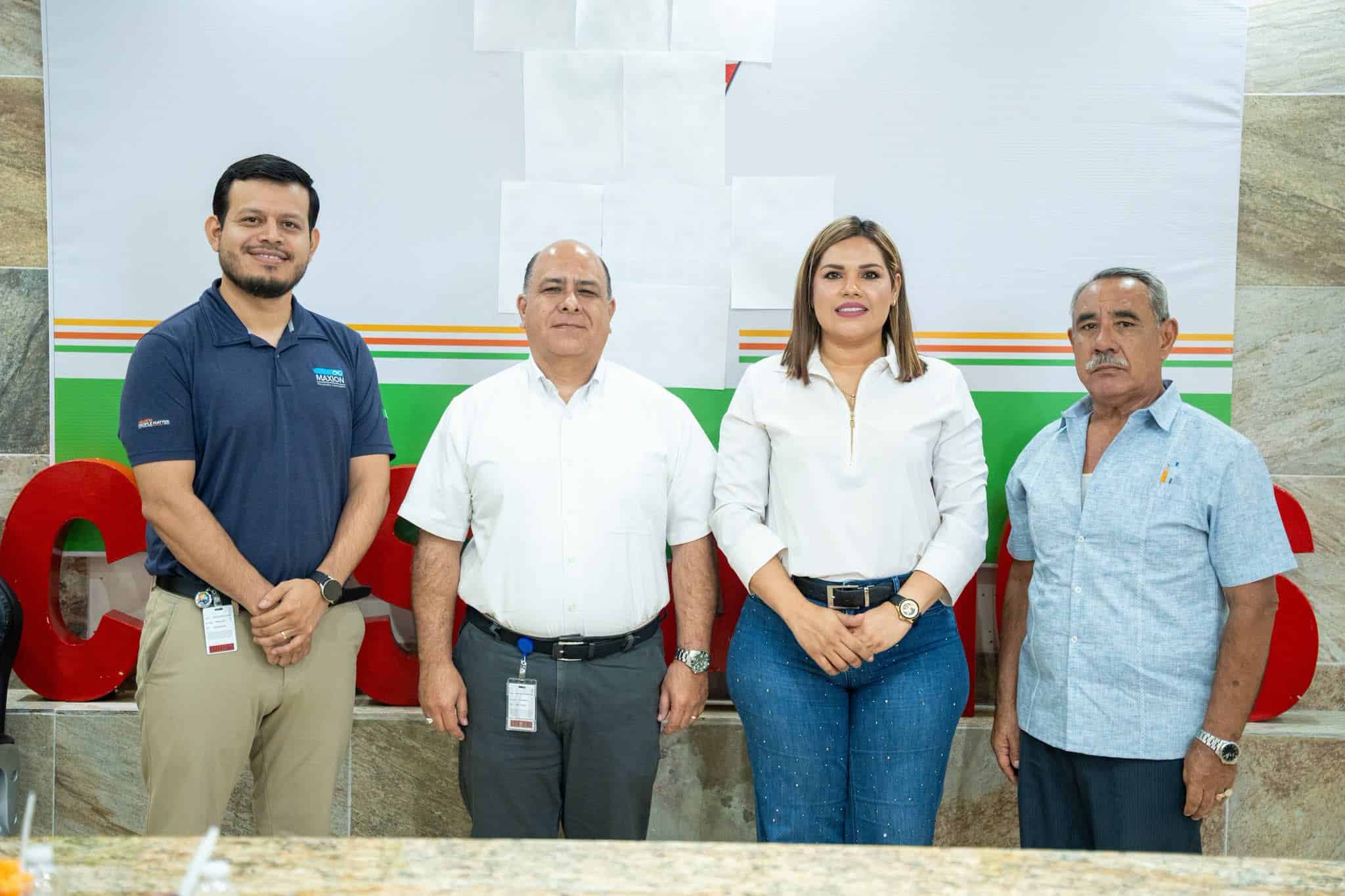 Alcaldesa Yesica Sifuentes Zamora promueve desarrollo en Castaños con empresas
