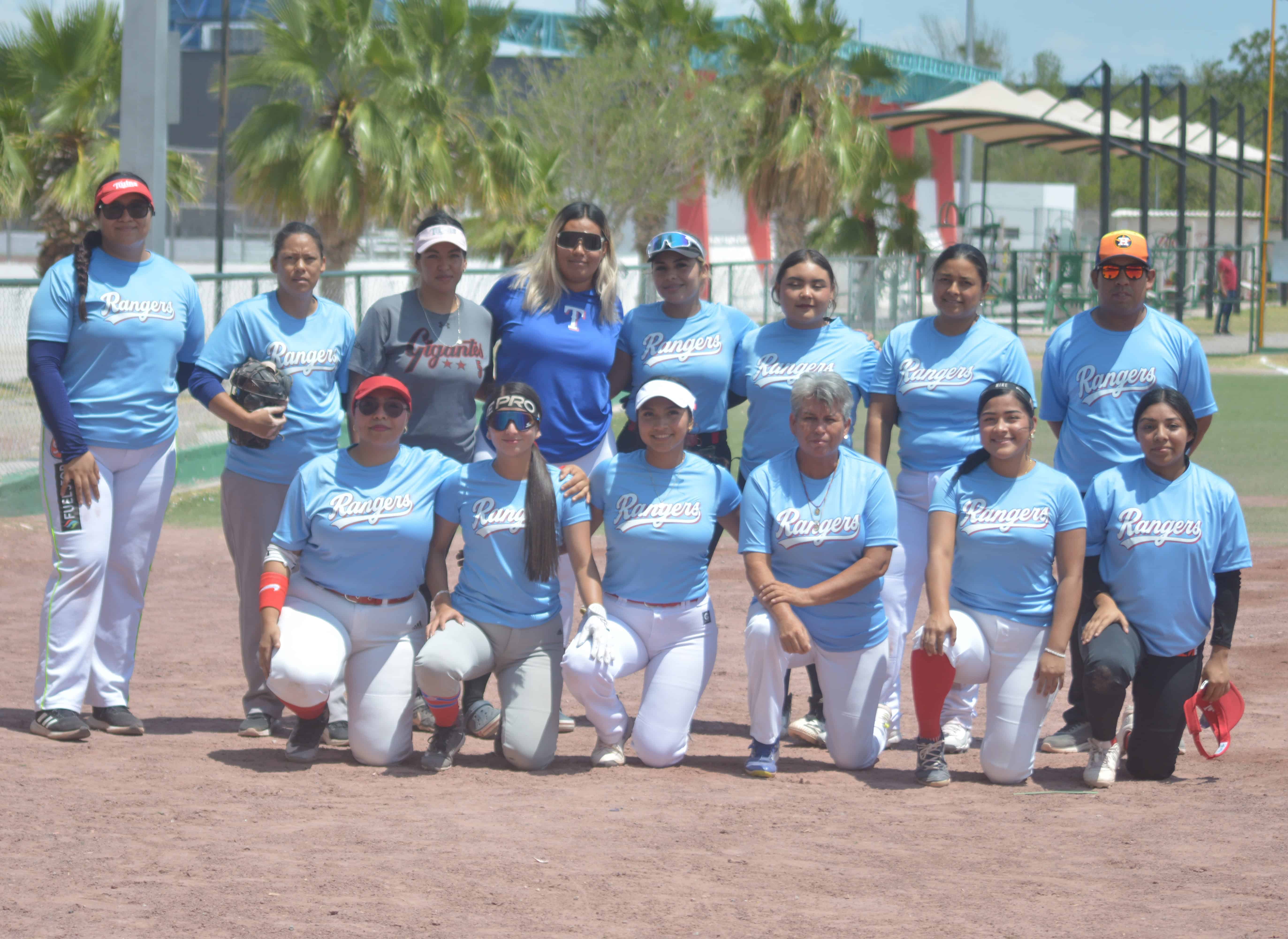 Rangers se impone a Las Javis en un emocionante partido de softbol