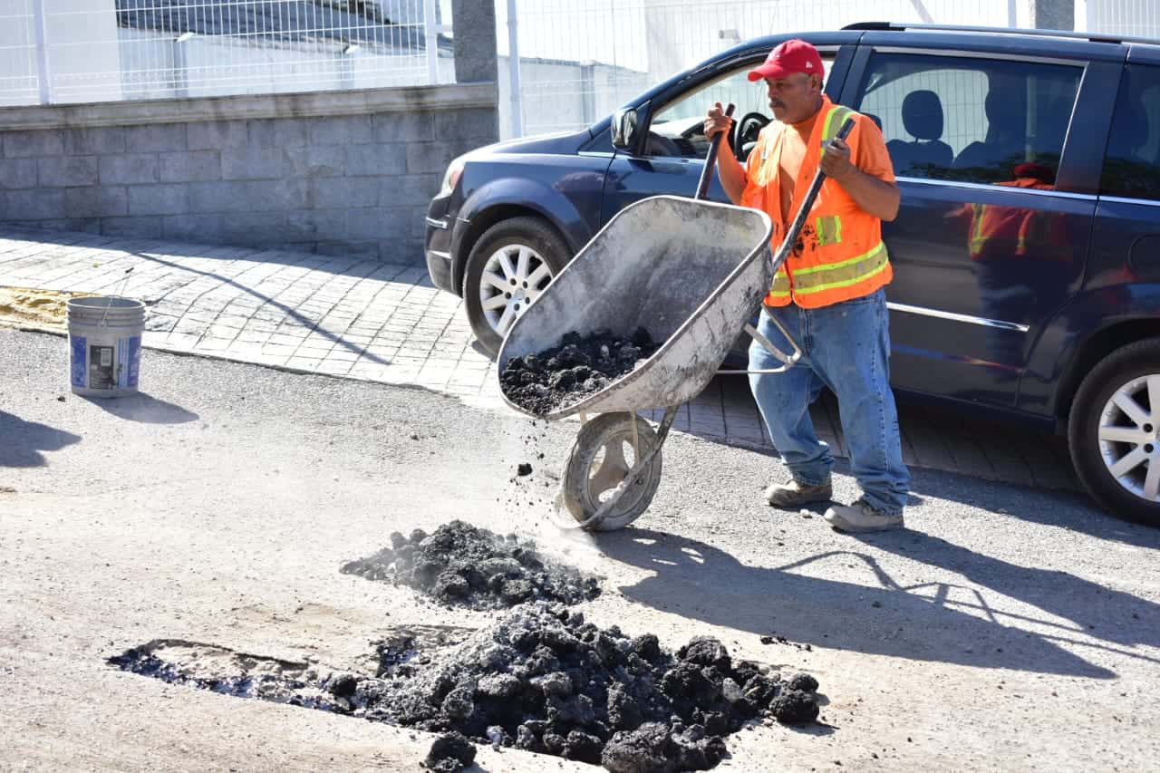 Óscar Ríos supervisa obras y entrega apoyo en San Juan de Sabinas Óscar Ríos supervisa obras y entrega apoyo en San Juan de Sabinas