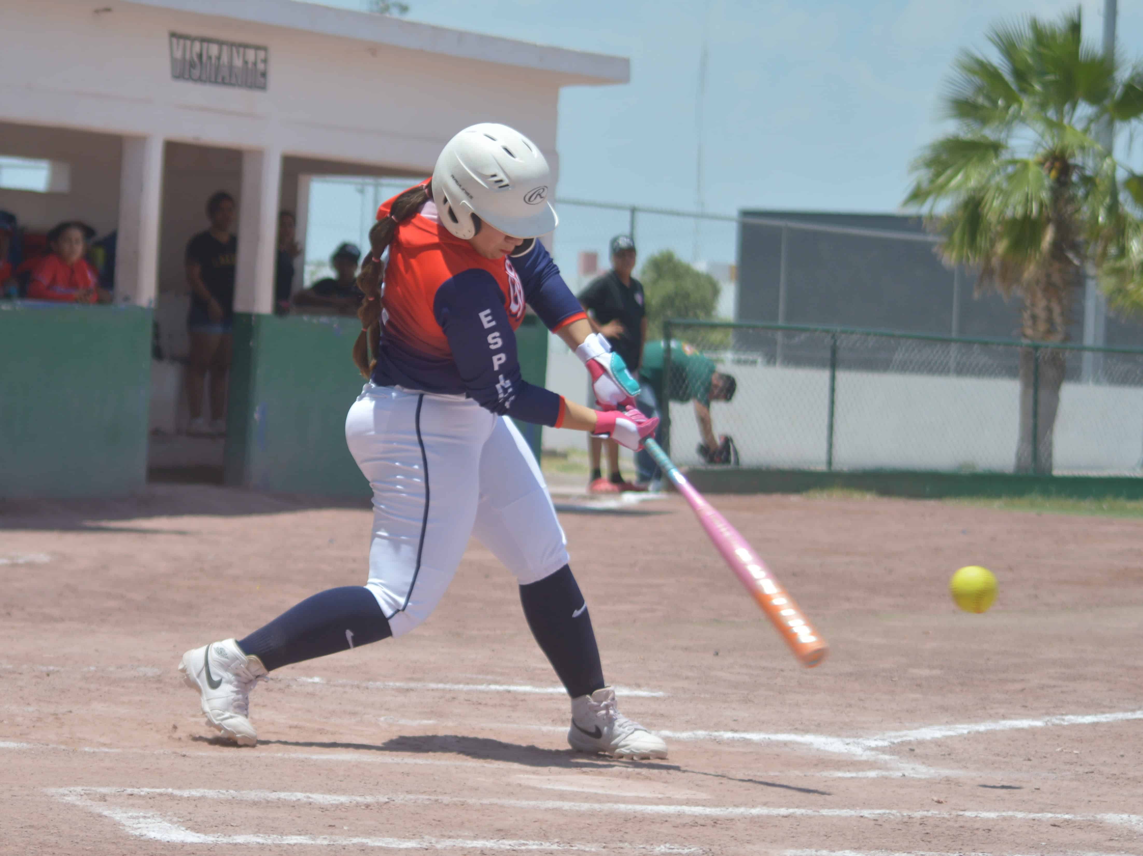 Gacelas blanquea 12-0 a Juniors en Softbol Municipal Femenil