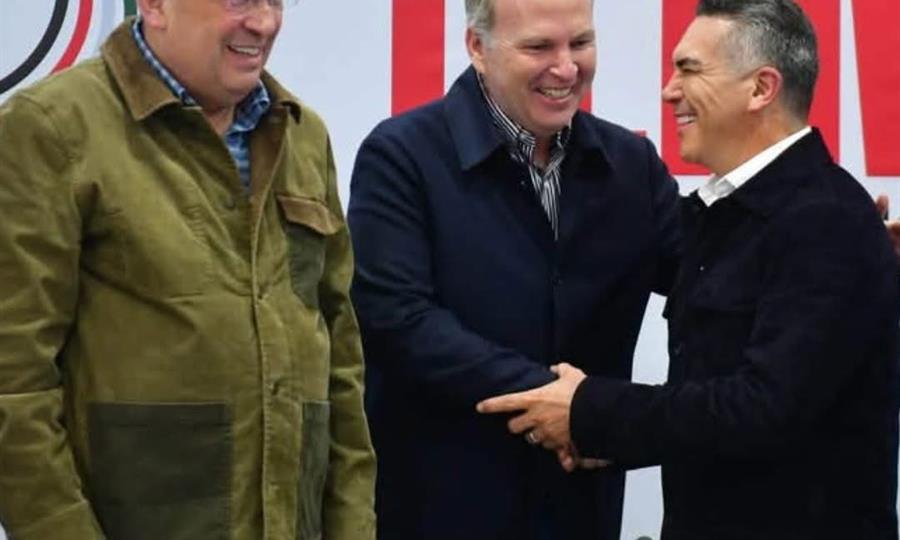 Teo Kalionchiz deja el PAN y se acerca al PRI en Monclova