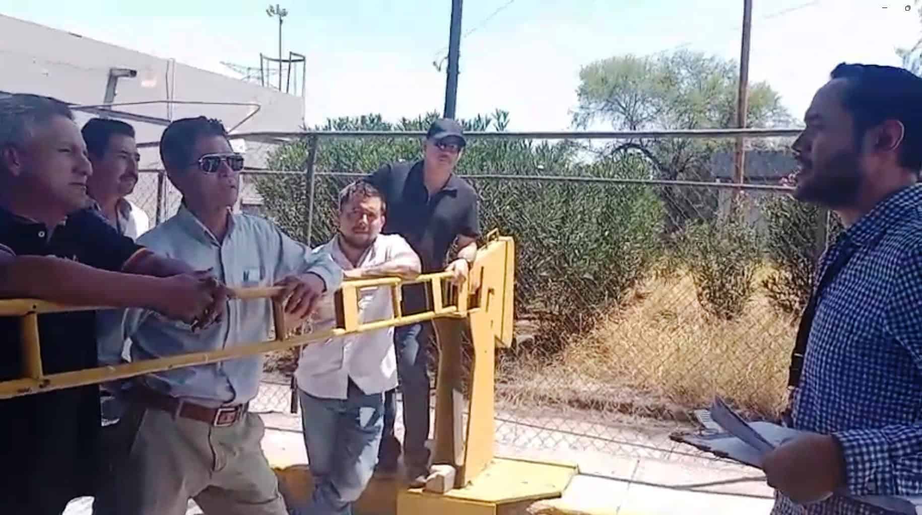 AHMSA suspende diligencia: trabajadores impiden salida de montacargas