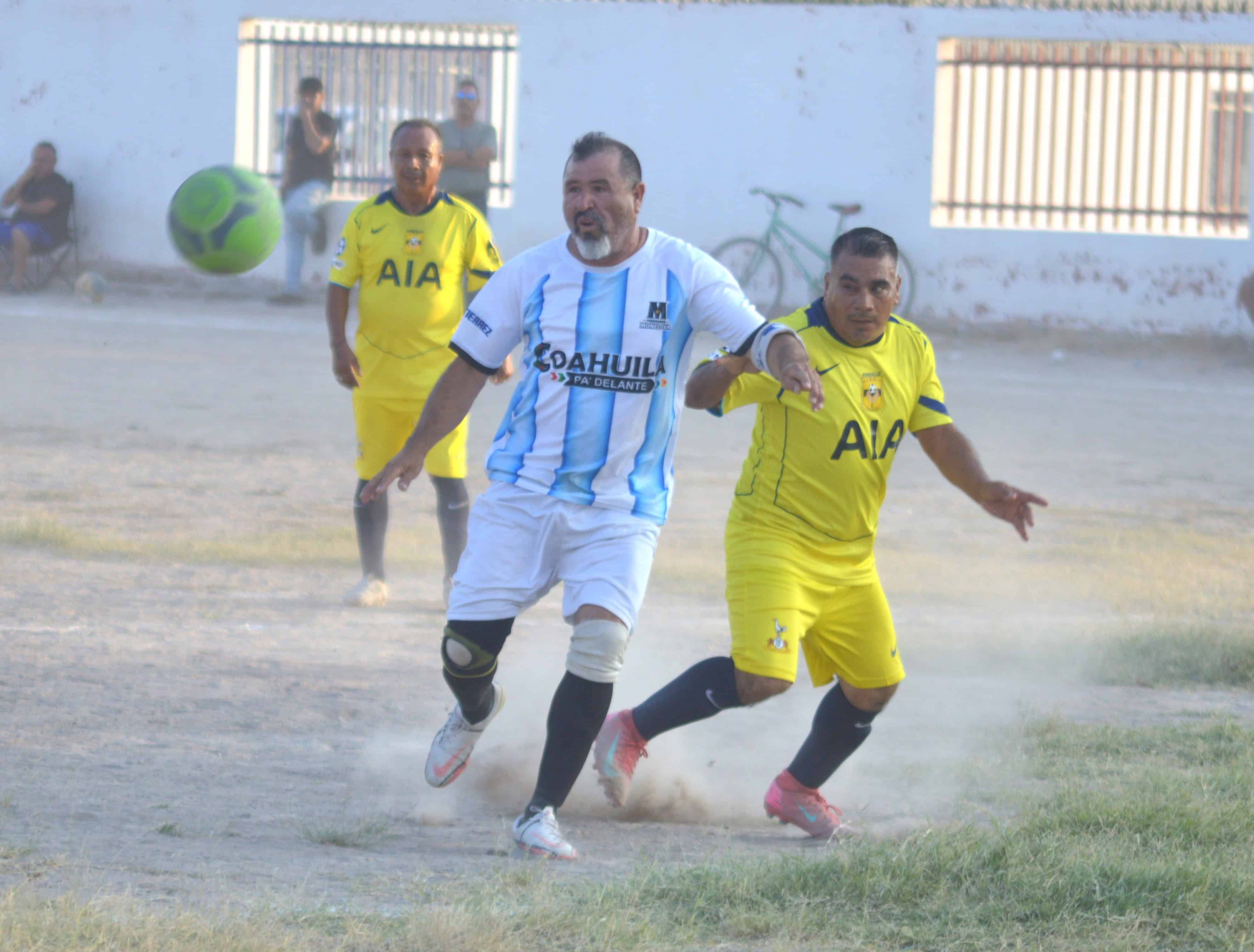 Miravalle vence 3-1 a Colonia Borja en la Liga de F&uacute;tbol Master