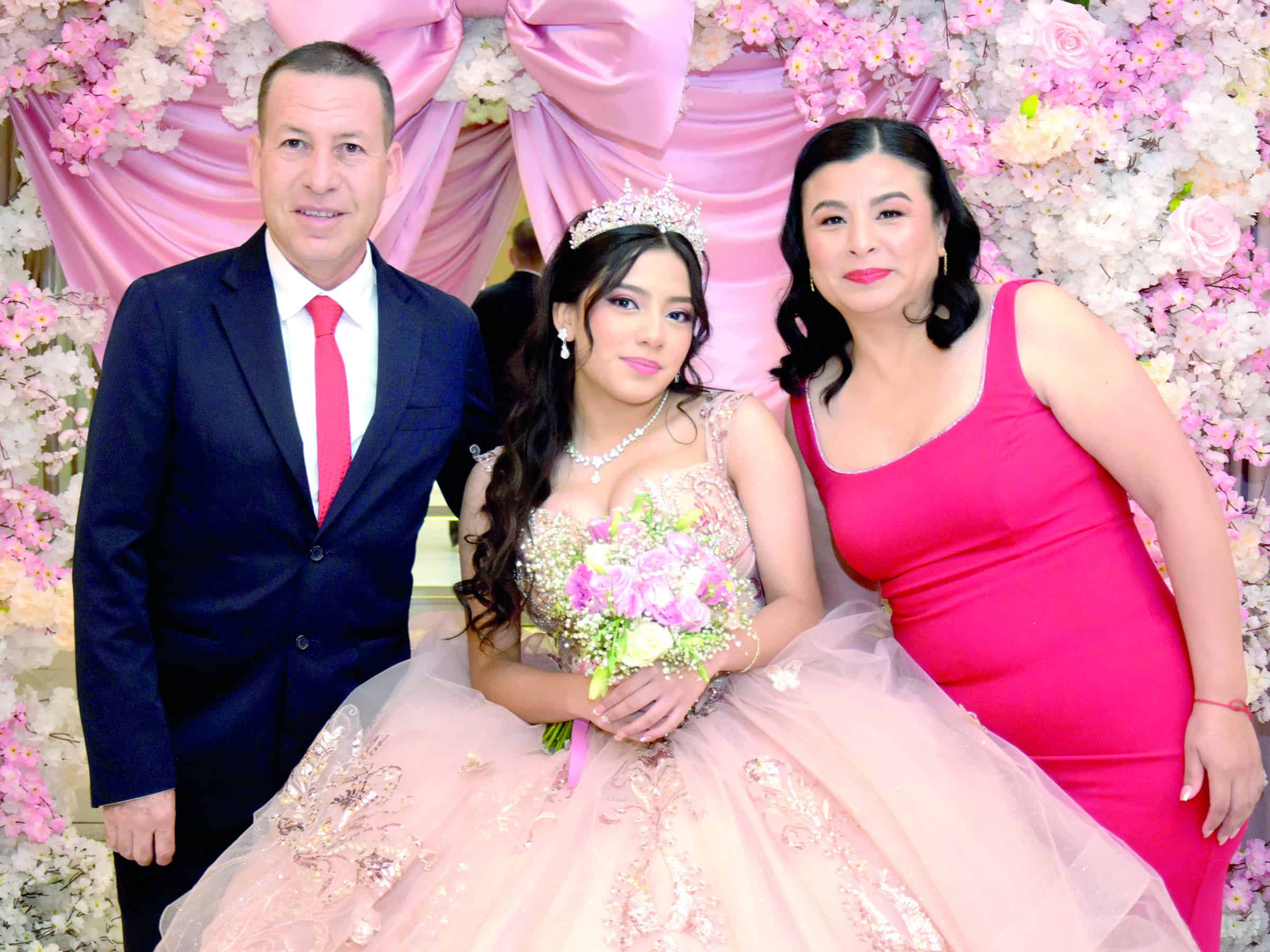 Emotiva fiesta de XV a&ntilde;os para Natalia D&iacute;az en Monclova