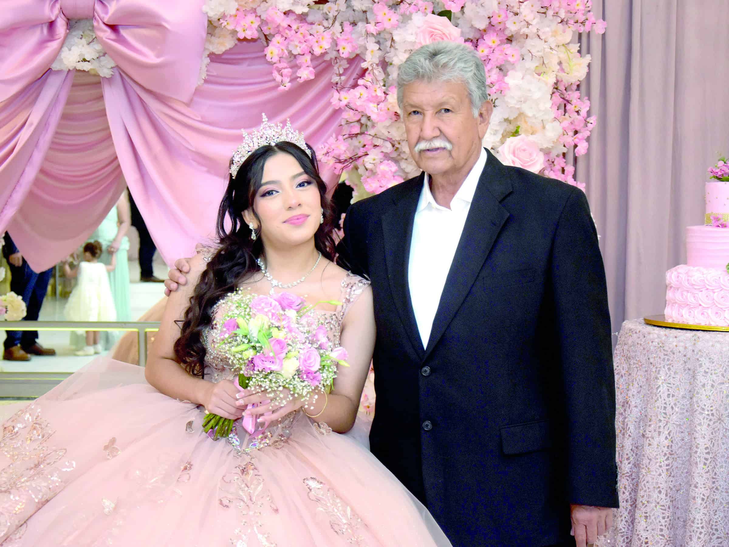 Emotiva fiesta de XV a&ntilde;os para Natalia D&iacute;az en Monclova