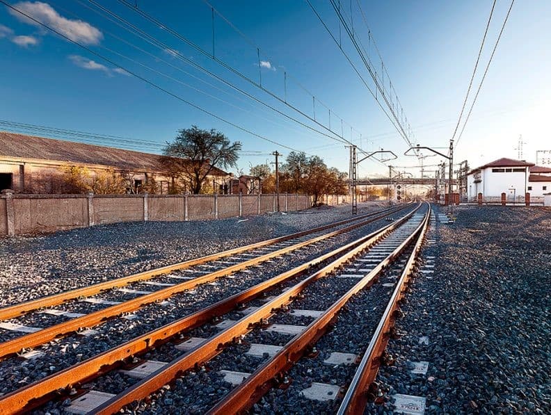 Tren Saltillo-Nuevo Laredo: avances en la liberación de terrenos y estación ferroviaria