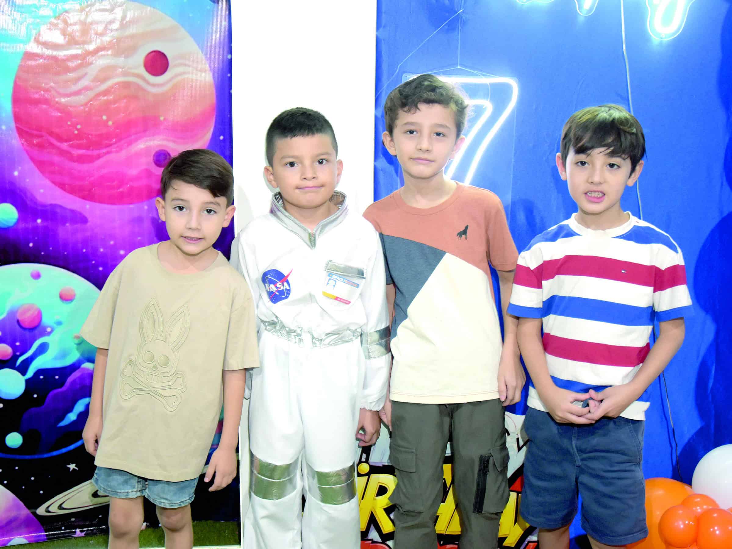 Santiago celebra su s&eacute;ptimo cumplea&ntilde;os en un sal&oacute;n infantil