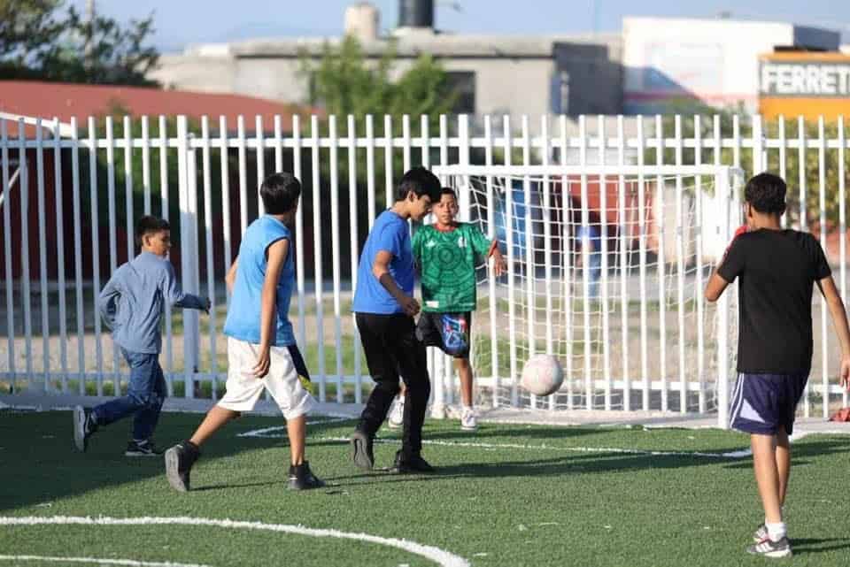 Edgar Puentes anuncia rehabilitaci&oacute;n de instalaciones deportivas en Saltillo