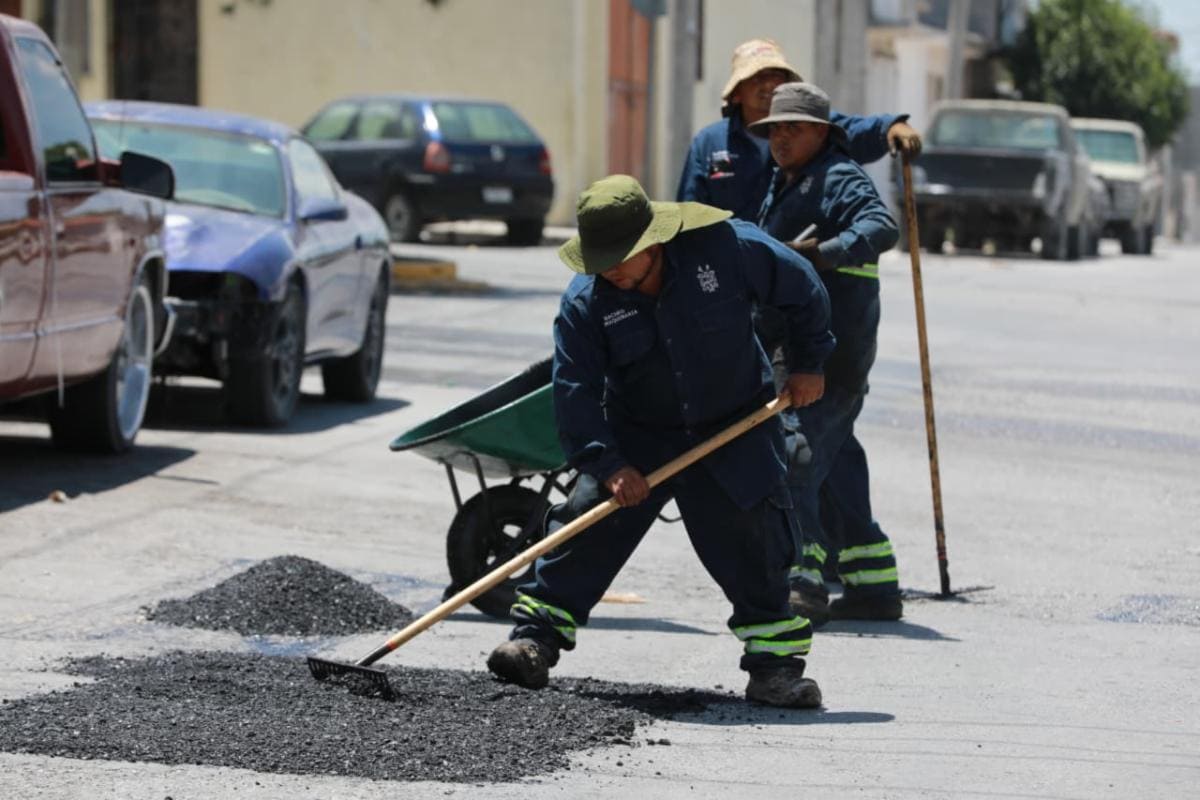 Mejora Saltillo v&iacute;as en todos los sectores