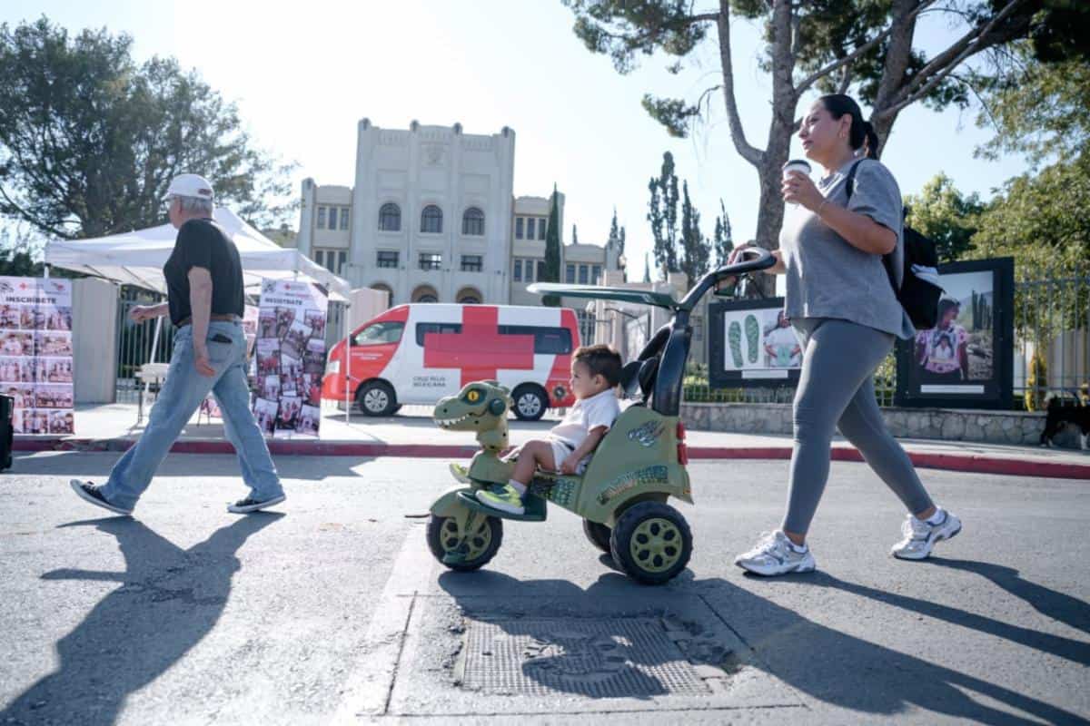 Disfrutan familias la Ruta Recreativa