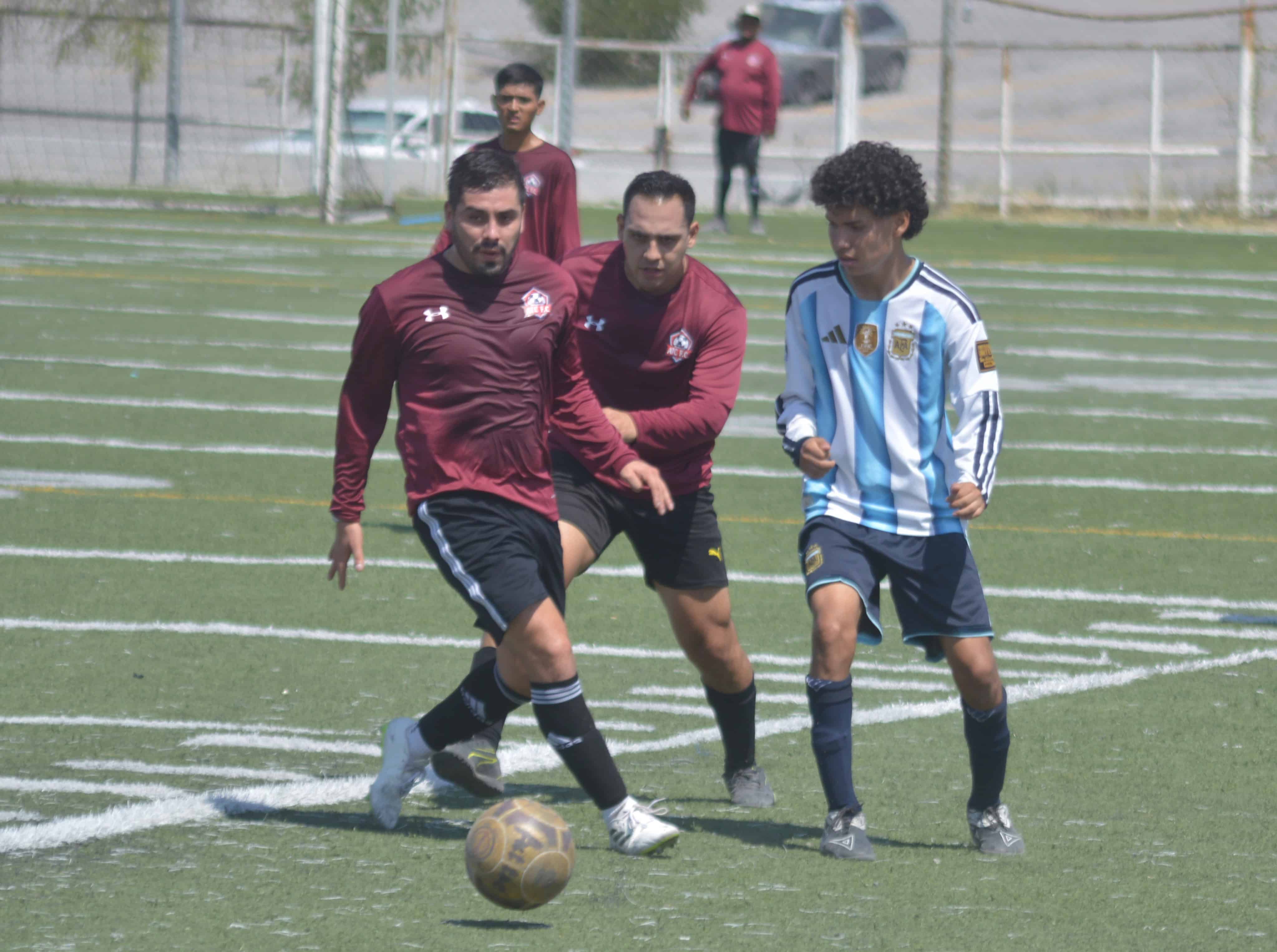 Deportivo Torres avanza a la siguiente ronda tras golear 5-0 a ATC