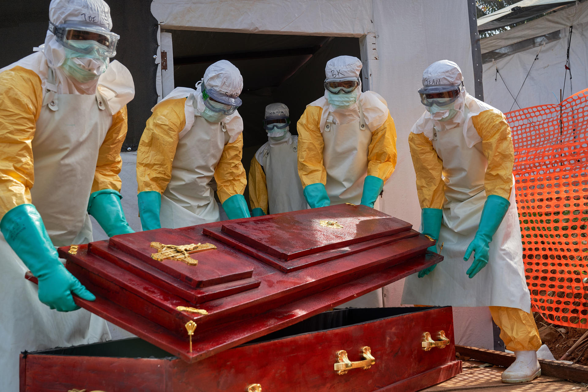 Brote de &eacute;bola en Rep&uacute;blica Democr&aacute;tica del Congo deja m&aacute;s de 3 mil muertos